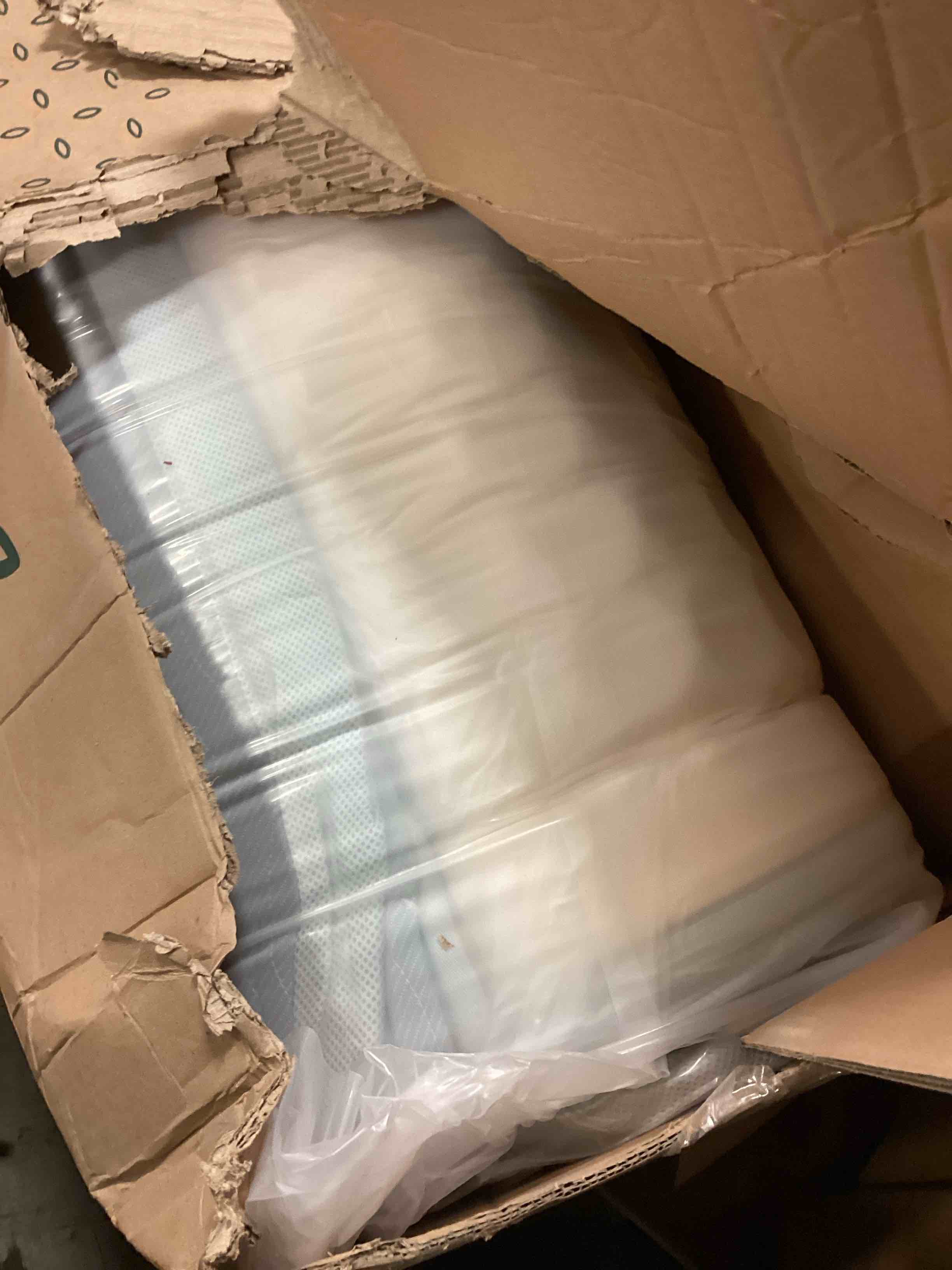 https://s3.amazonaws.com/lotting-images-prod/bidfta/GRN6366979_1715781221885.jpeg