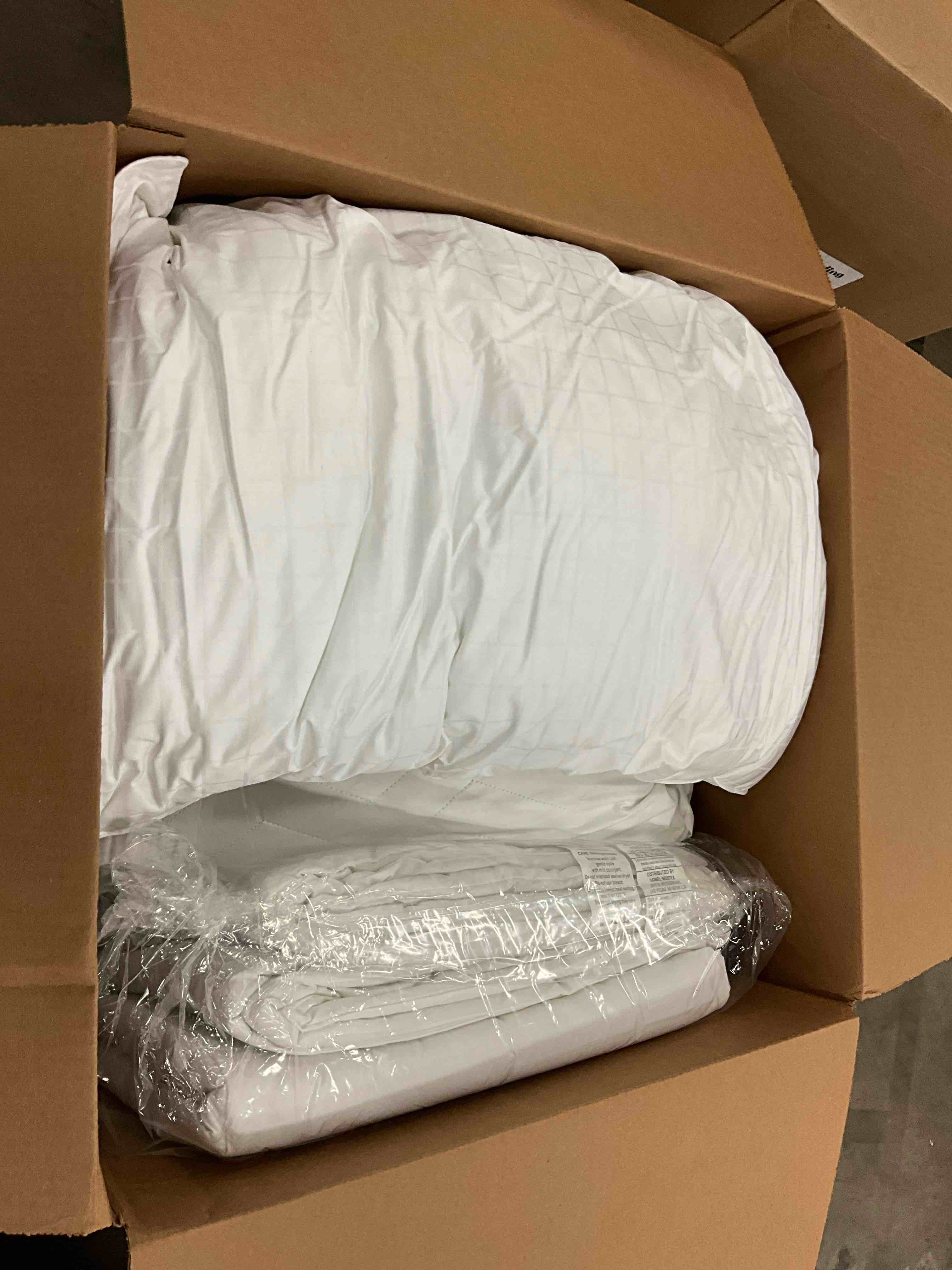 https://s3.amazonaws.com/lotting-images-prod/bidfta/GRN6371024_1712243745640.jpeg
