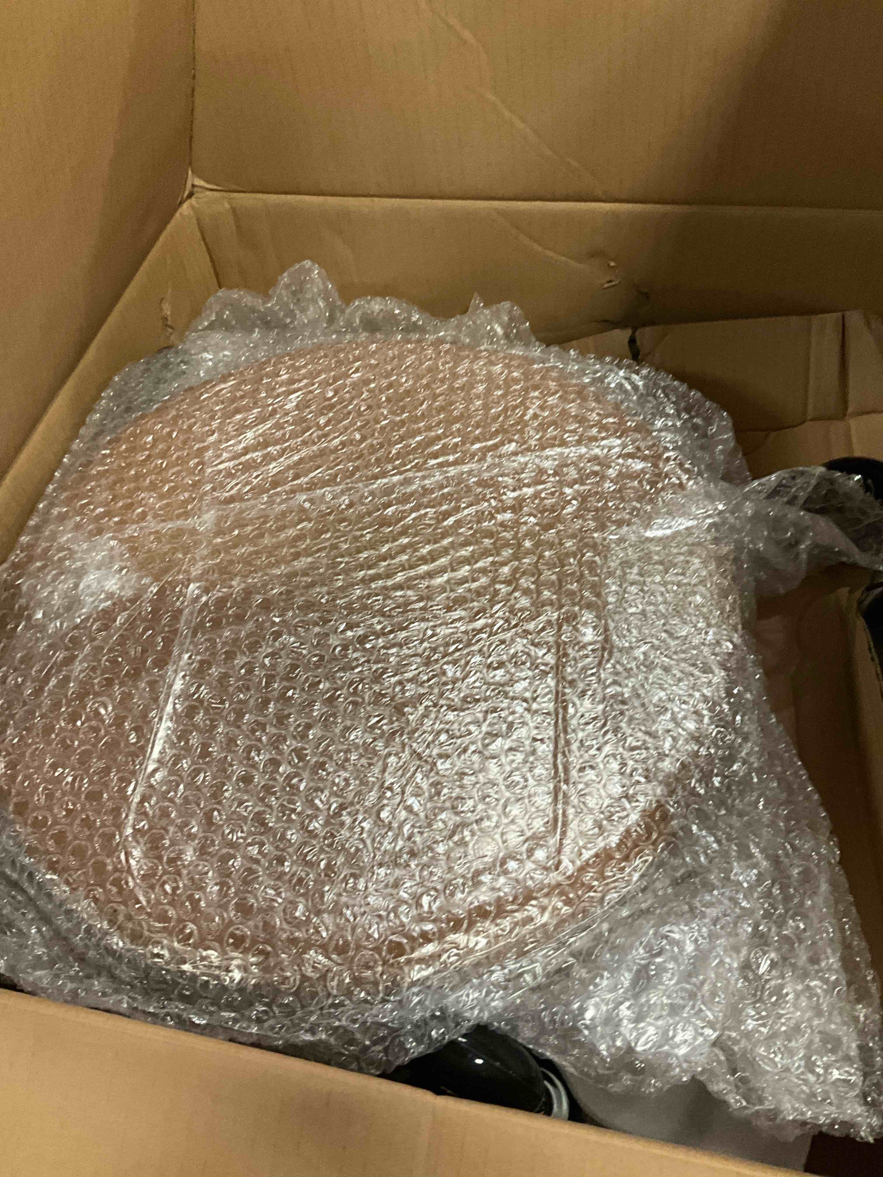 https://s3.amazonaws.com/lotting-images-prod/bidfta/GRN6377227_1719518251241.jpeg