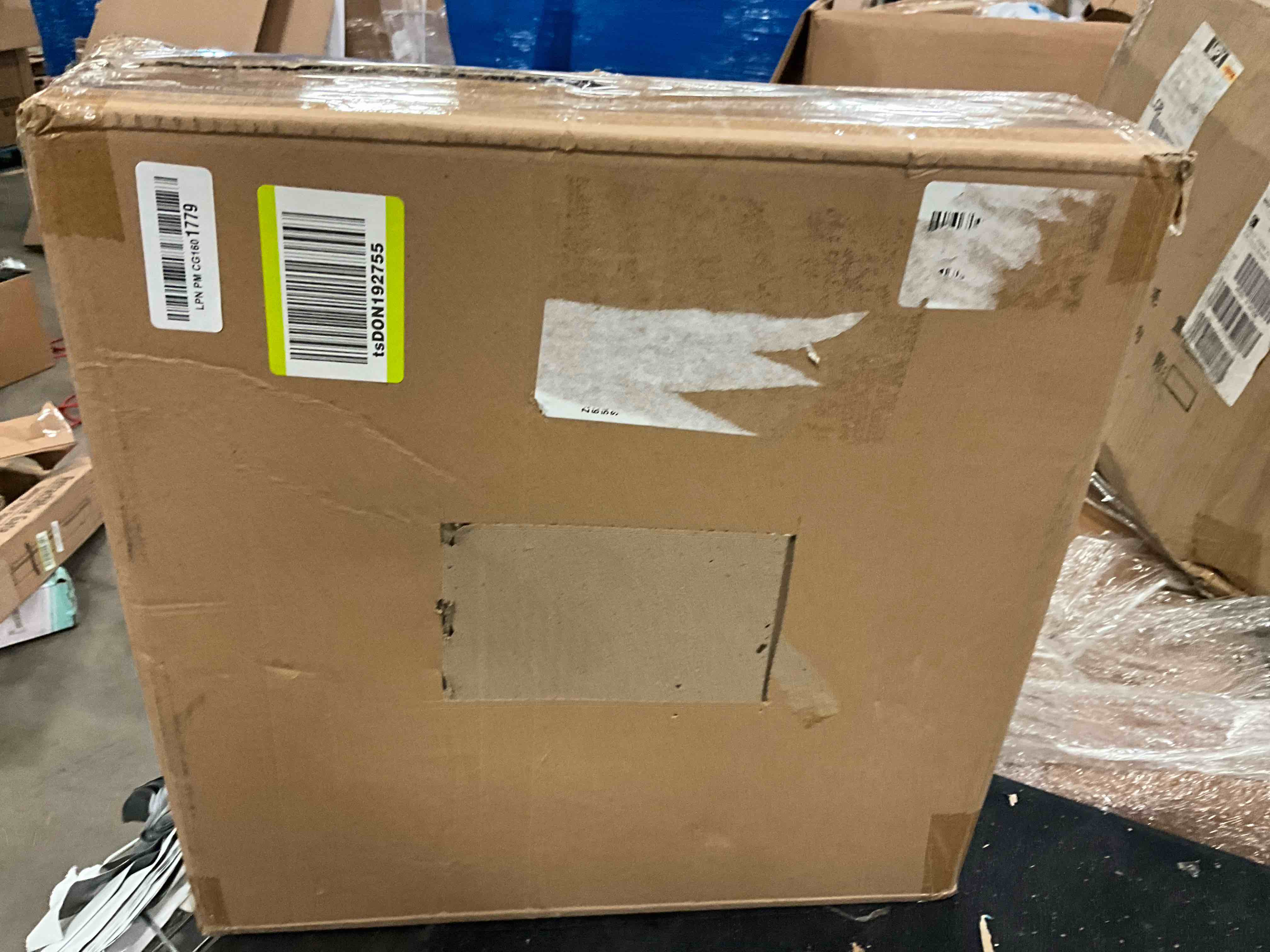 https://s3.amazonaws.com/lotting-images-prod/bidfta/GRN6377255_1719581591703.jpeg