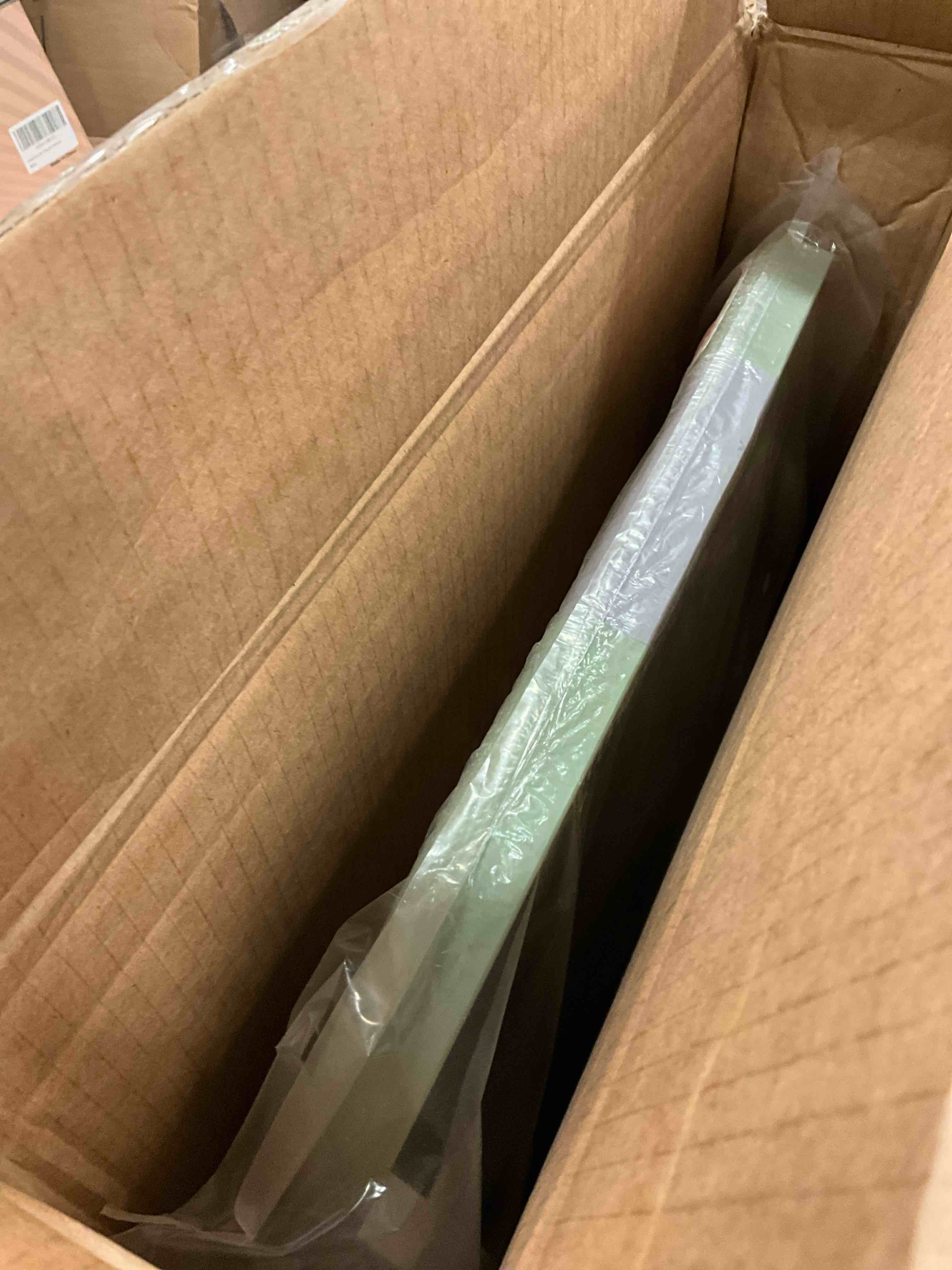 https://s3.amazonaws.com/lotting-images-prod/bidfta/GRN6377594_1720029153081.jpeg