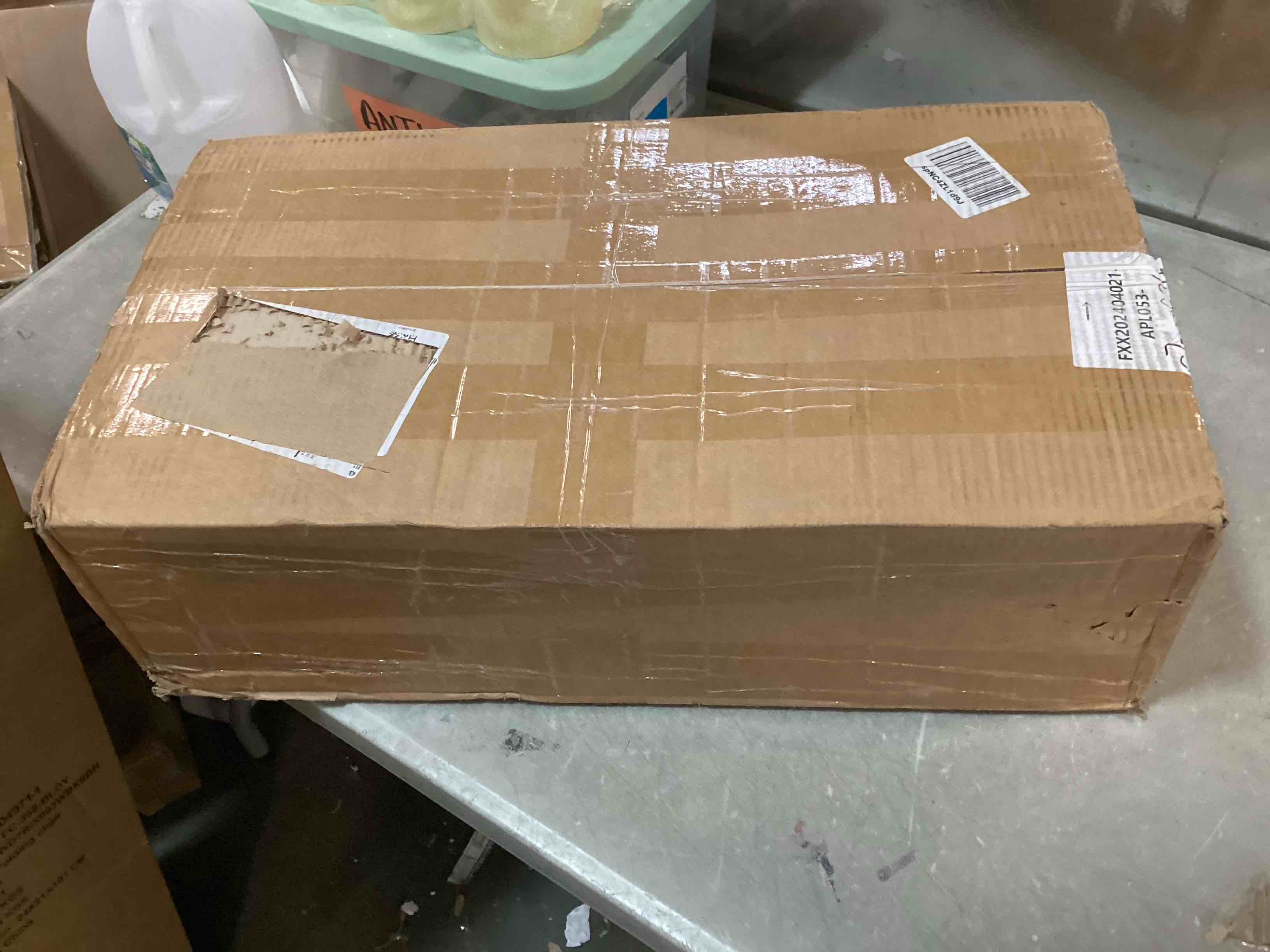 https://s3.amazonaws.com/lotting-images-prod/bidfta/GRN6380148_1721760208561.jpeg