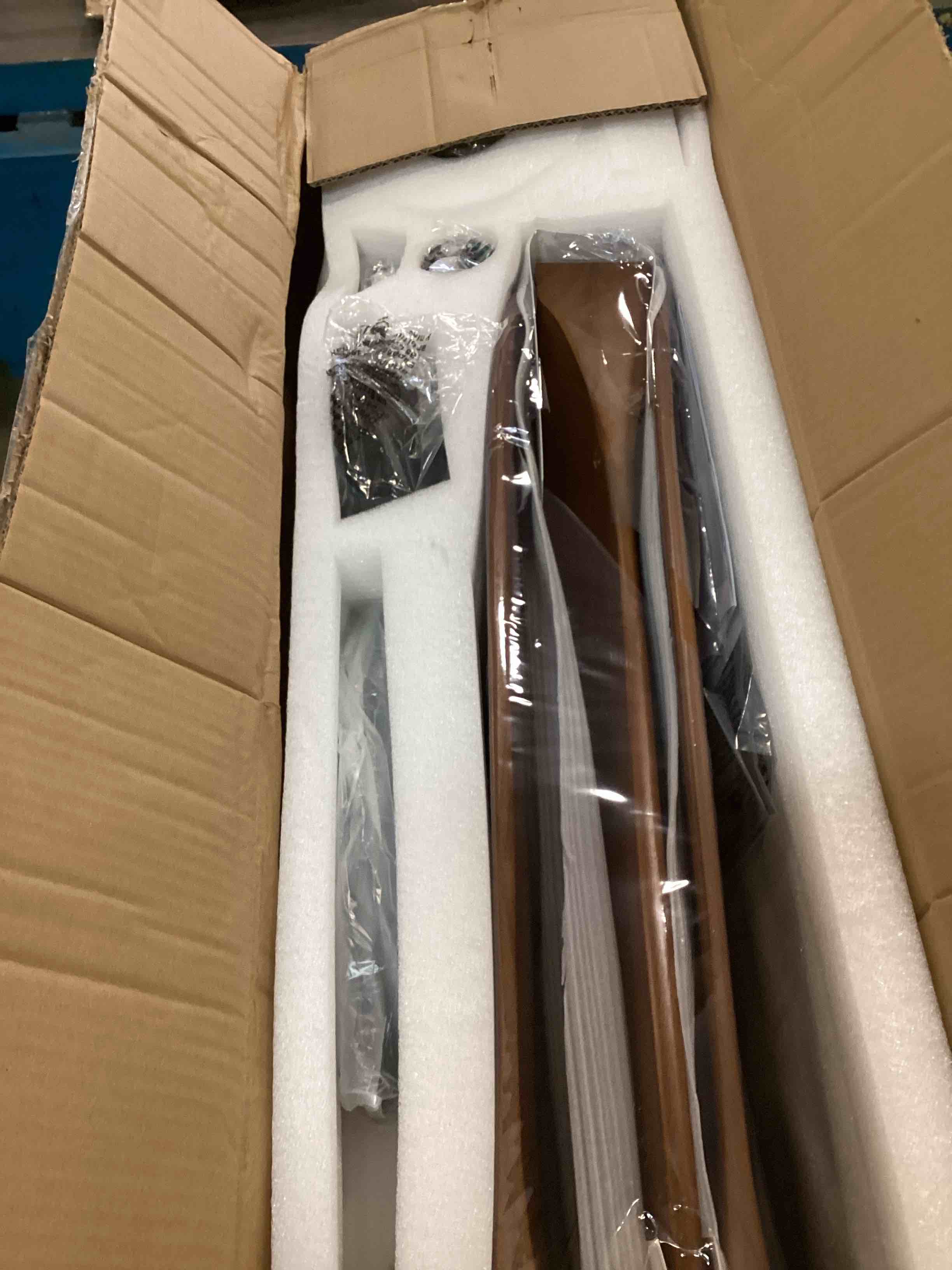 https://s3.amazonaws.com/lotting-images-prod/bidfta/GRN6380320_1721835260292.jpeg