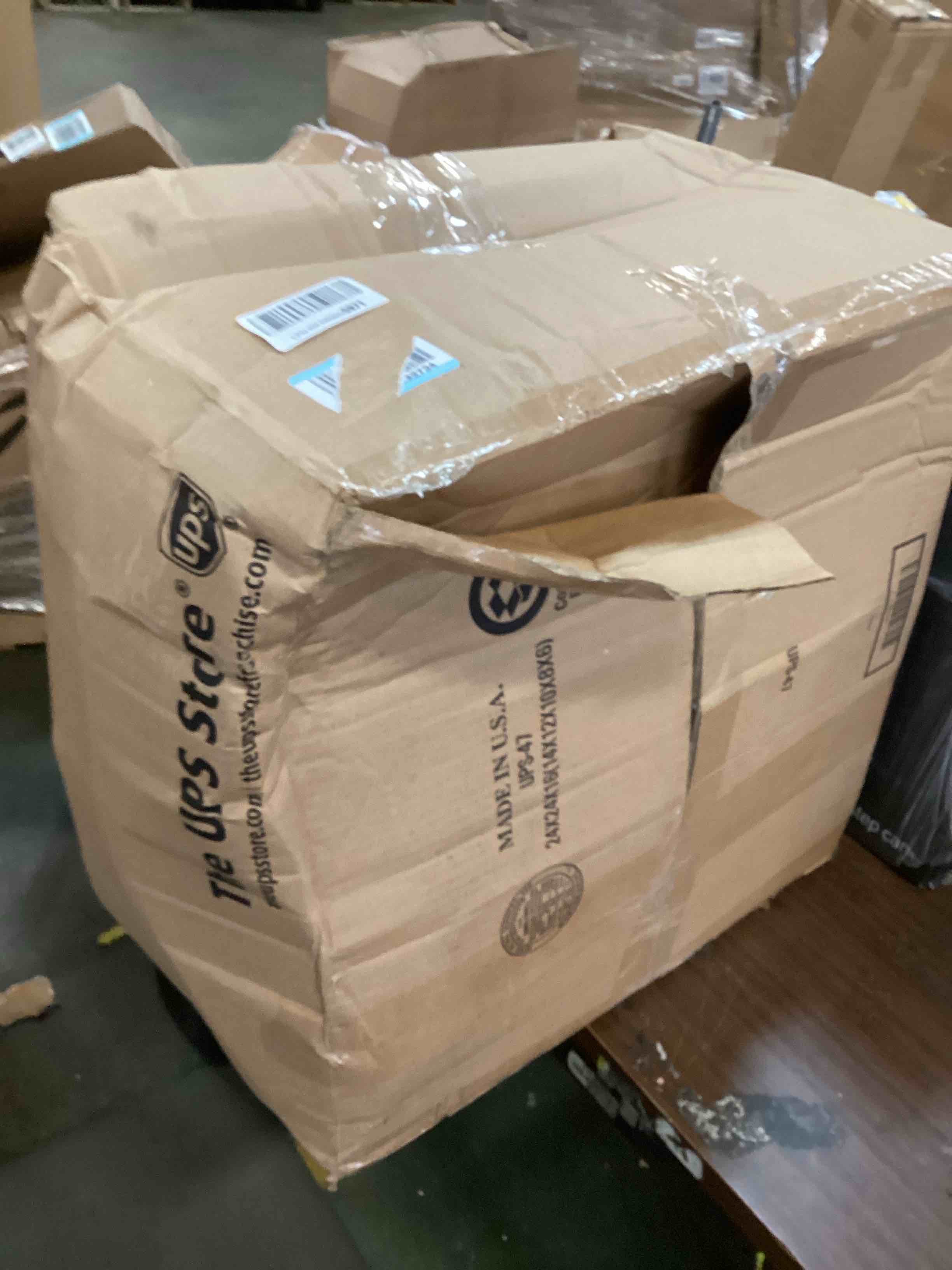 https://s3.amazonaws.com/lotting-images-prod/bidfta/GRN6380558_1721929140657.jpeg
