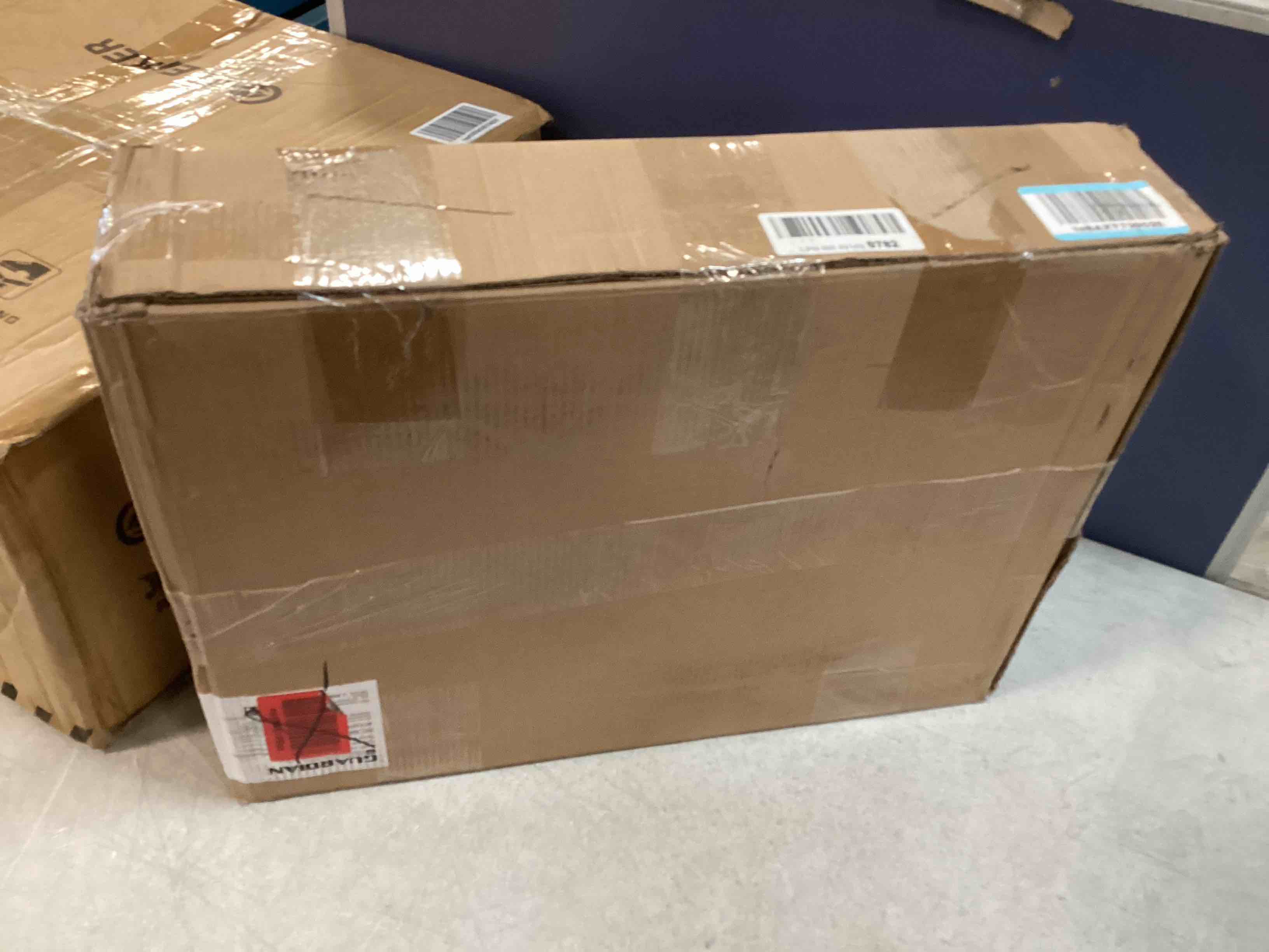 https://s3.amazonaws.com/lotting-images-prod/bidfta/GRN6380698_1722005928905.jpeg