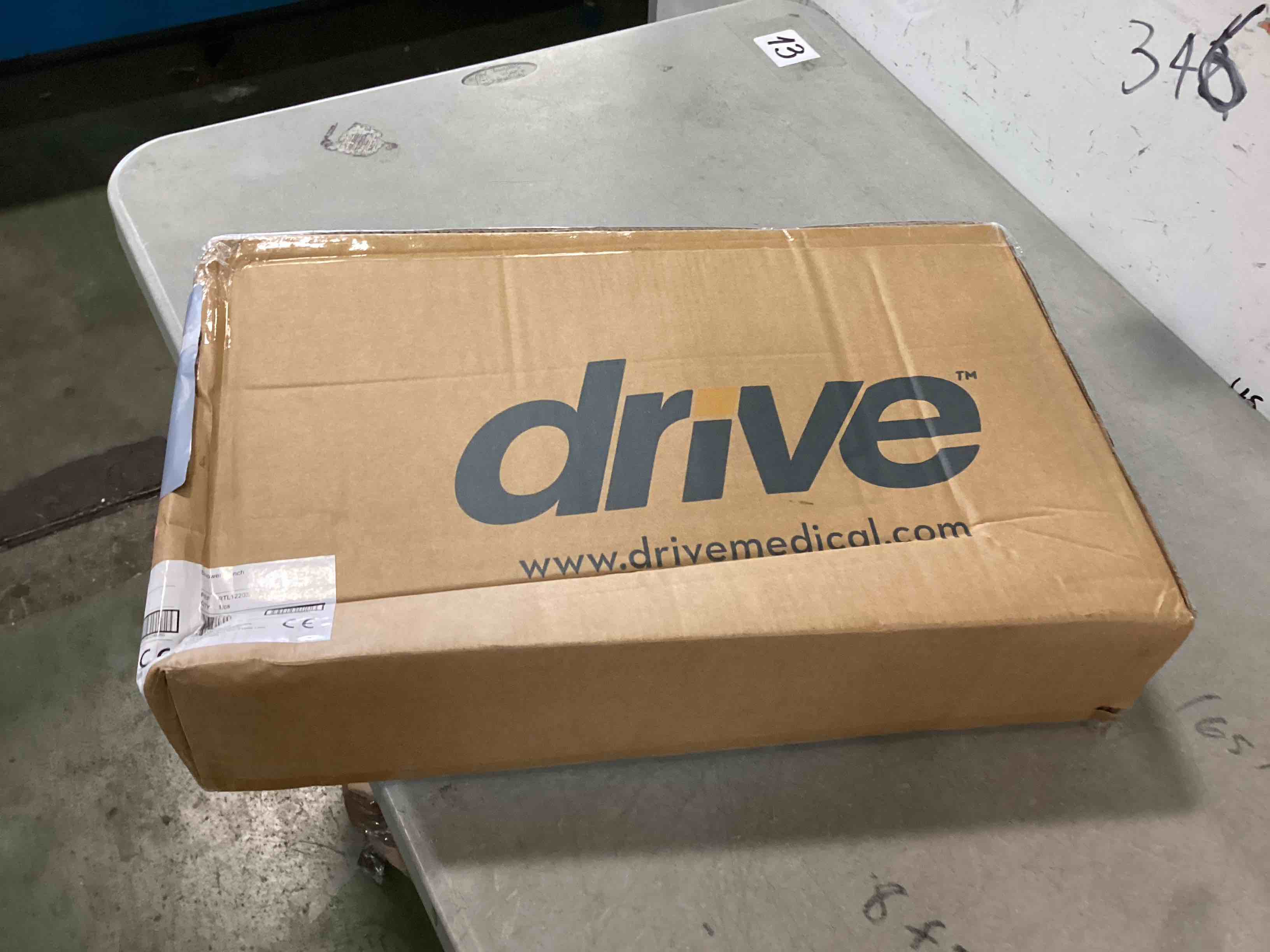 https://s3.amazonaws.com/lotting-images-prod/bidfta/GRN6381053_1722353950712.jpeg