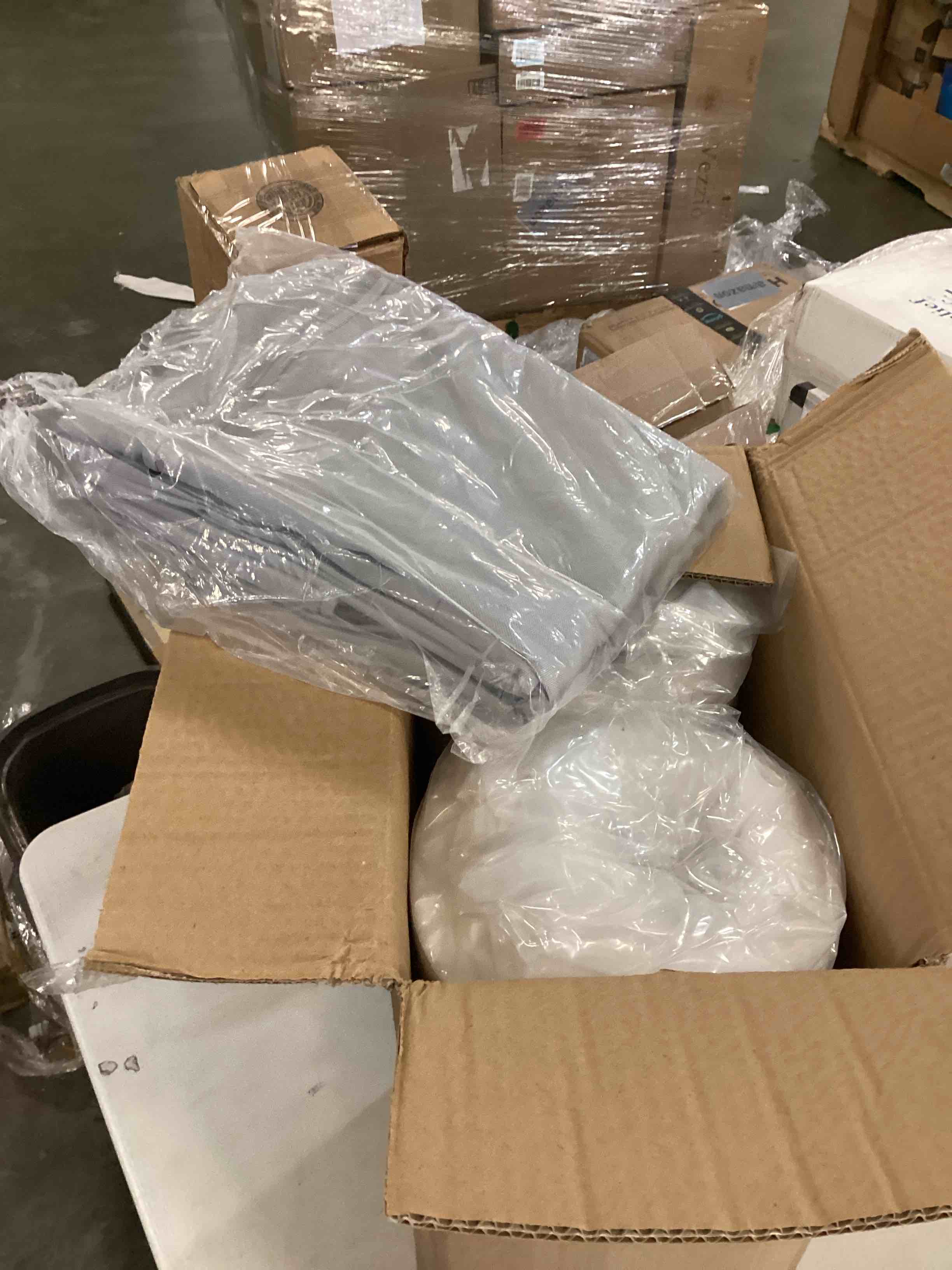 https://s3.amazonaws.com/lotting-images-prod/bidfta/GRN6381405_1722453718774.jpeg