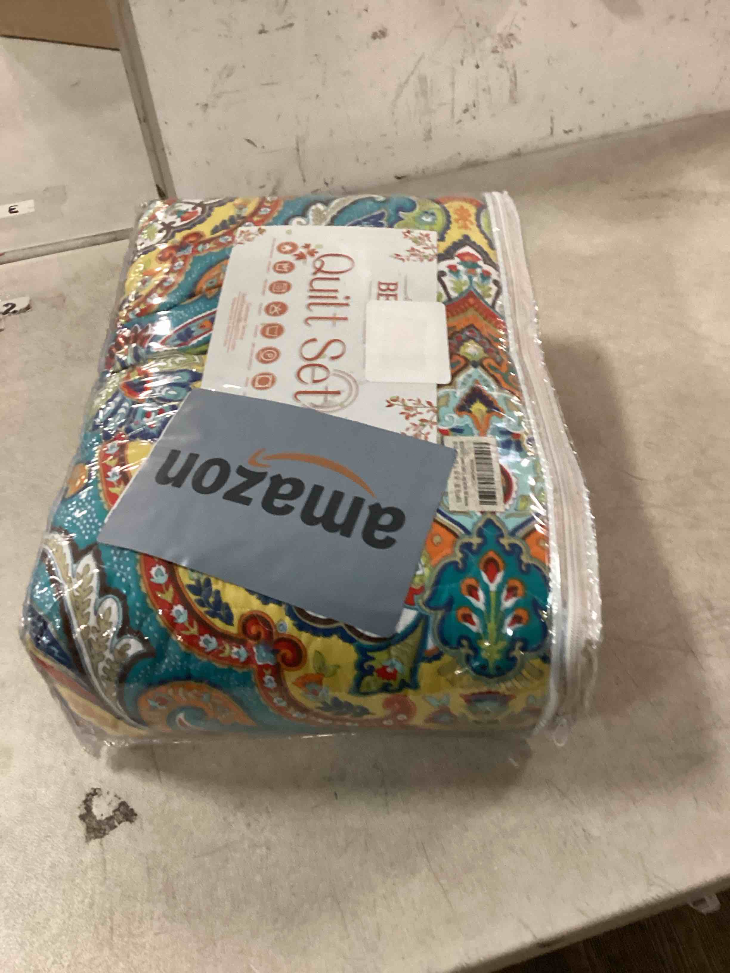 https://s3.amazonaws.com/lotting-images-prod/bidfta/GRN6381533_1721693809164.jpeg