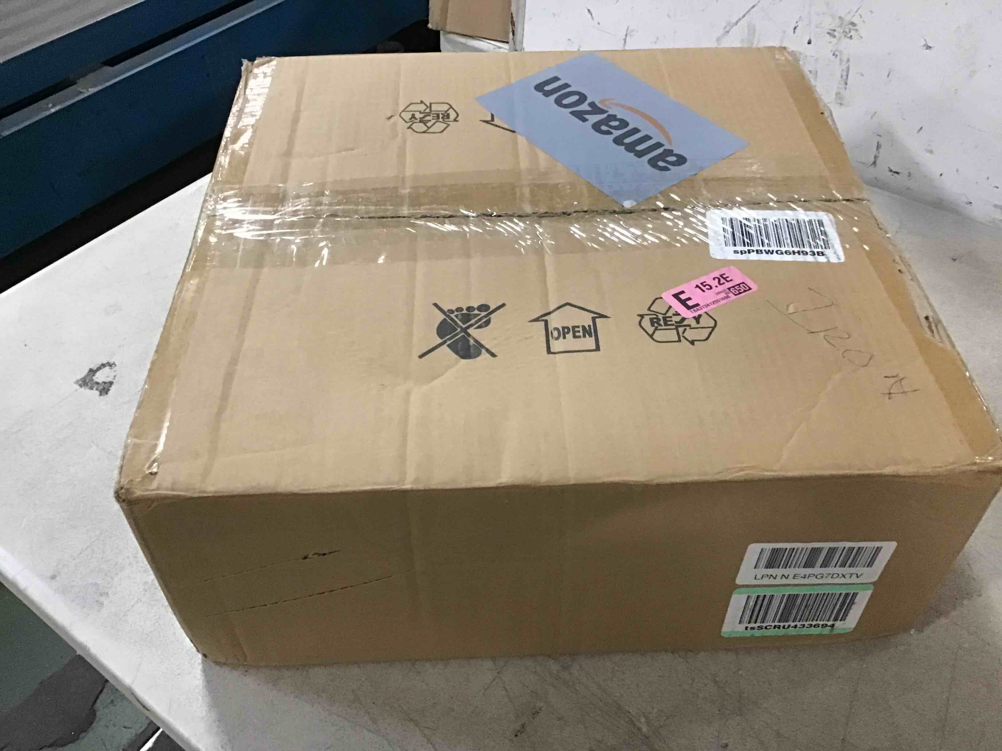 https://s3.amazonaws.com/lotting-images-prod/bidfta/GRN6381902_1721875616286.jpeg