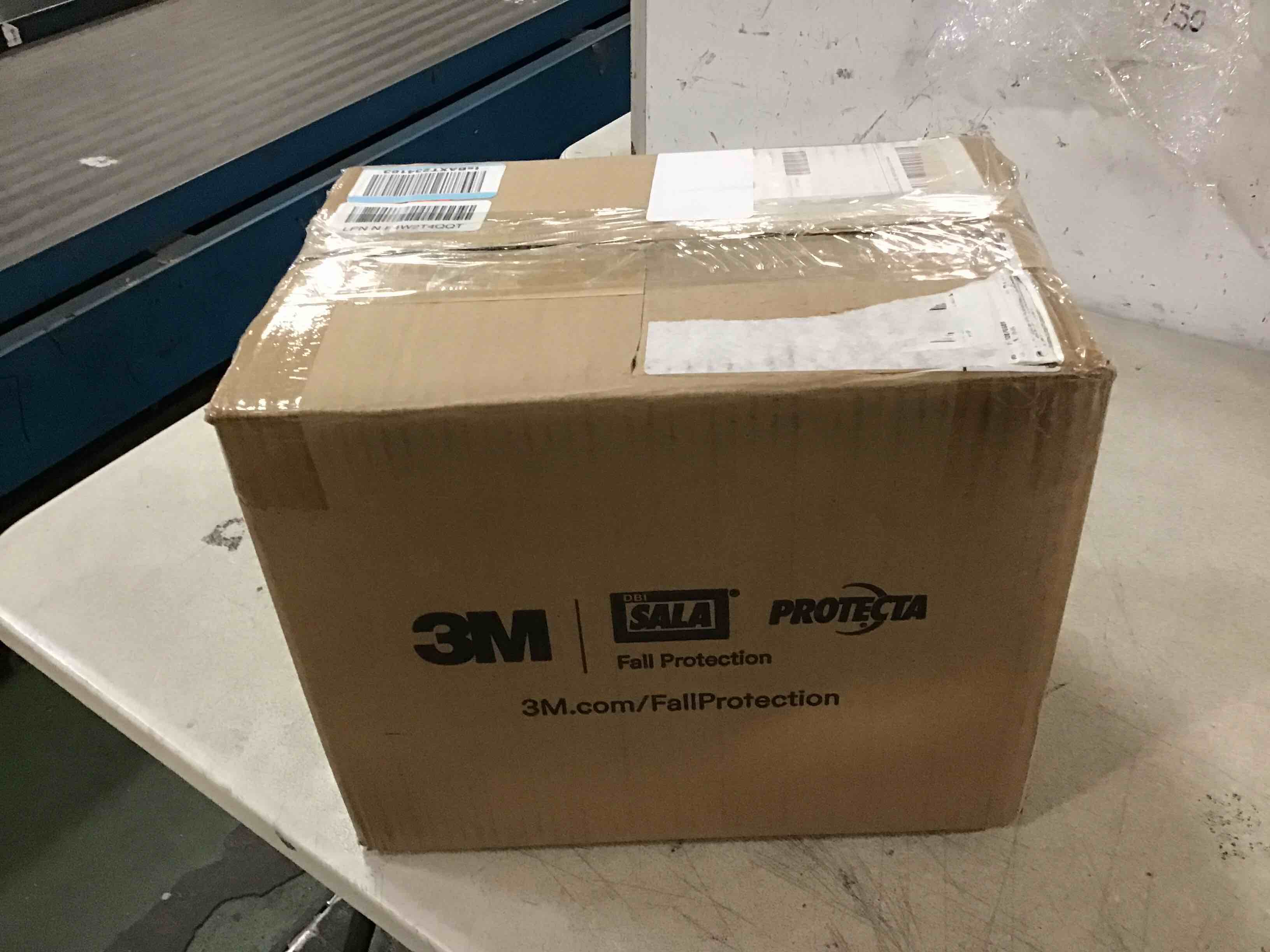 https://s3.amazonaws.com/lotting-images-prod/bidfta/GRN6381965_1721885002109.jpeg