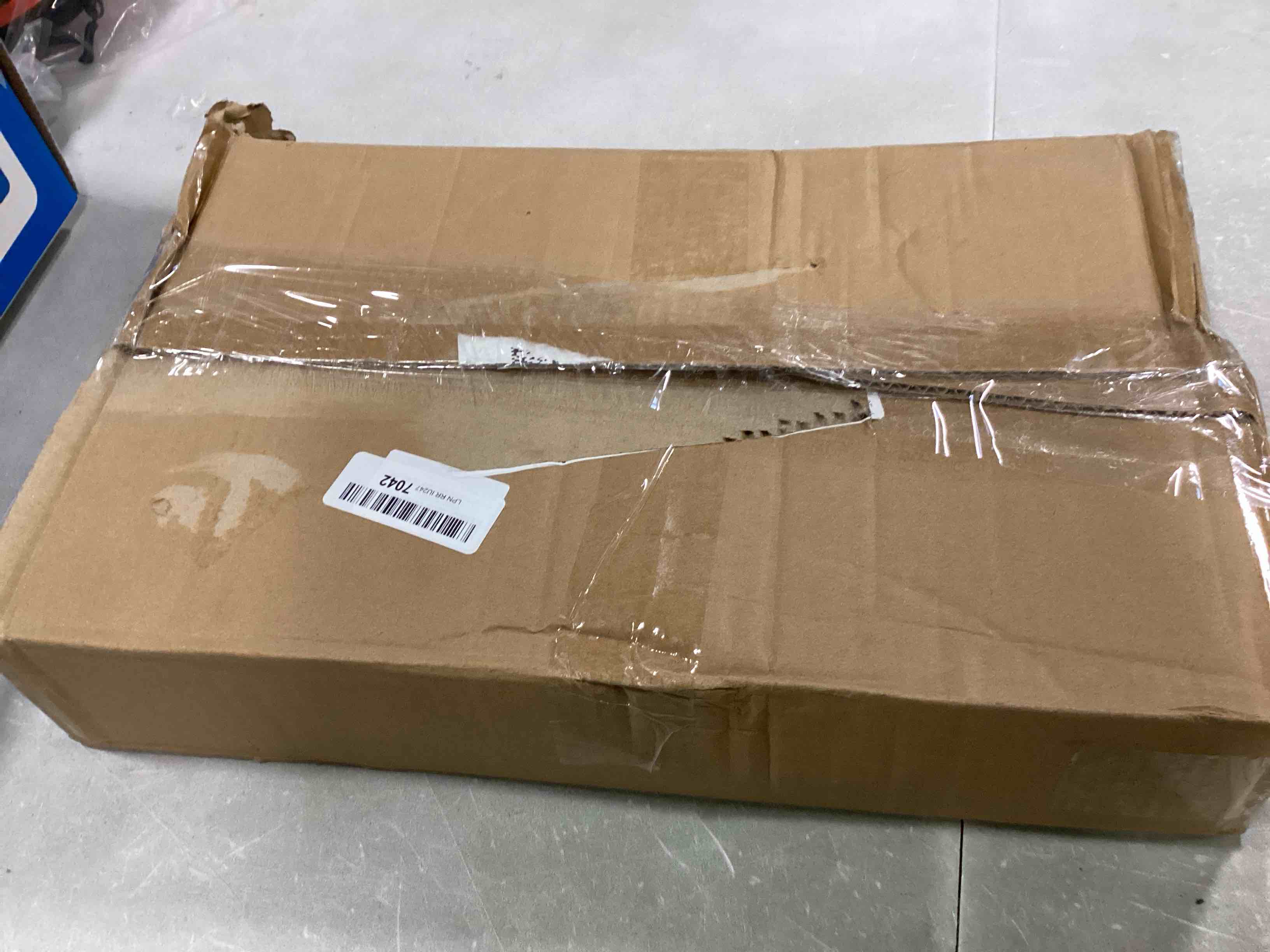 https://s3.amazonaws.com/lotting-images-prod/bidfta/GRN6382081_1721952326451.jpeg