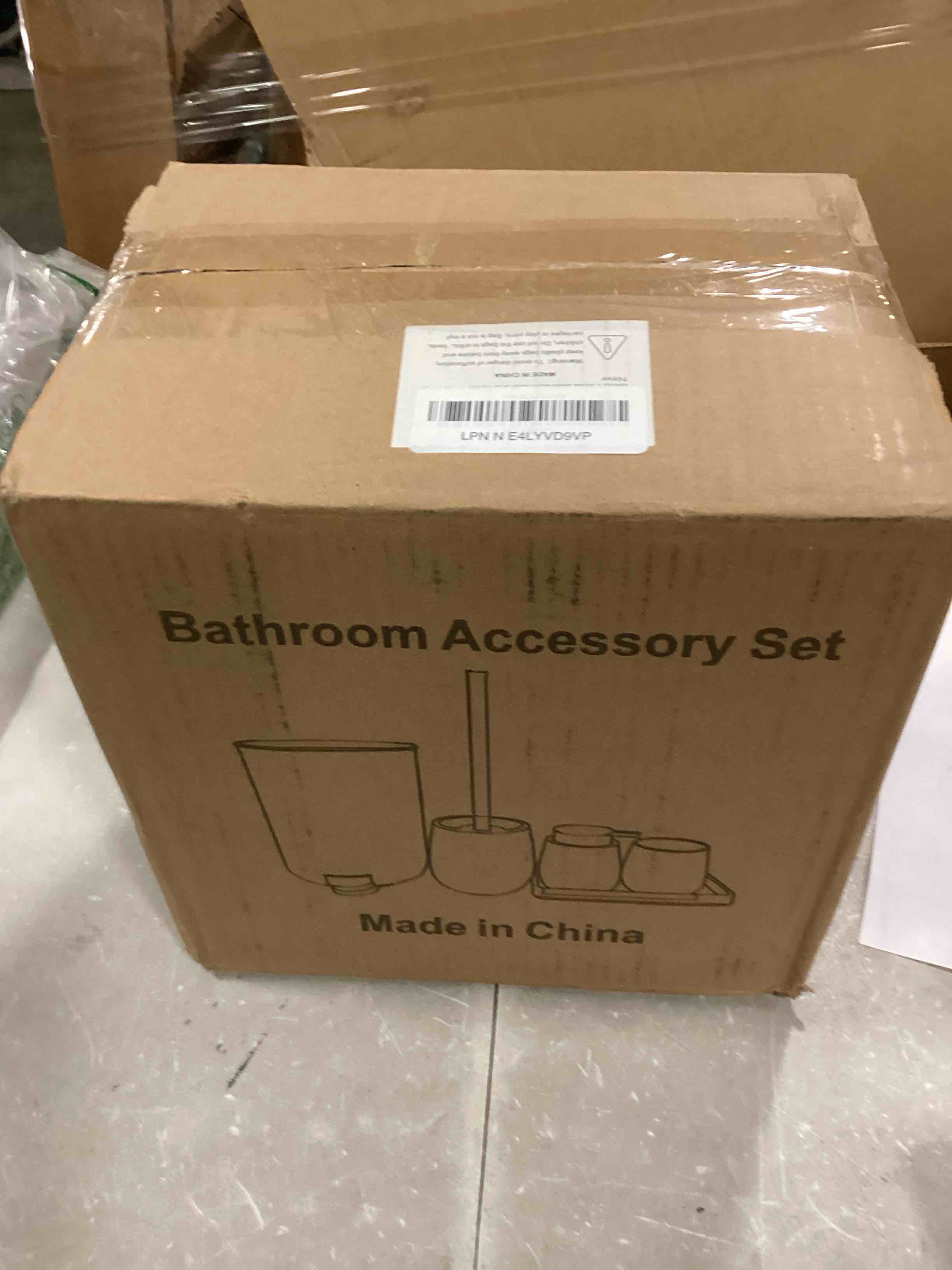 https://s3.amazonaws.com/lotting-images-prod/bidfta/GRN6382243_1721968875379.jpeg