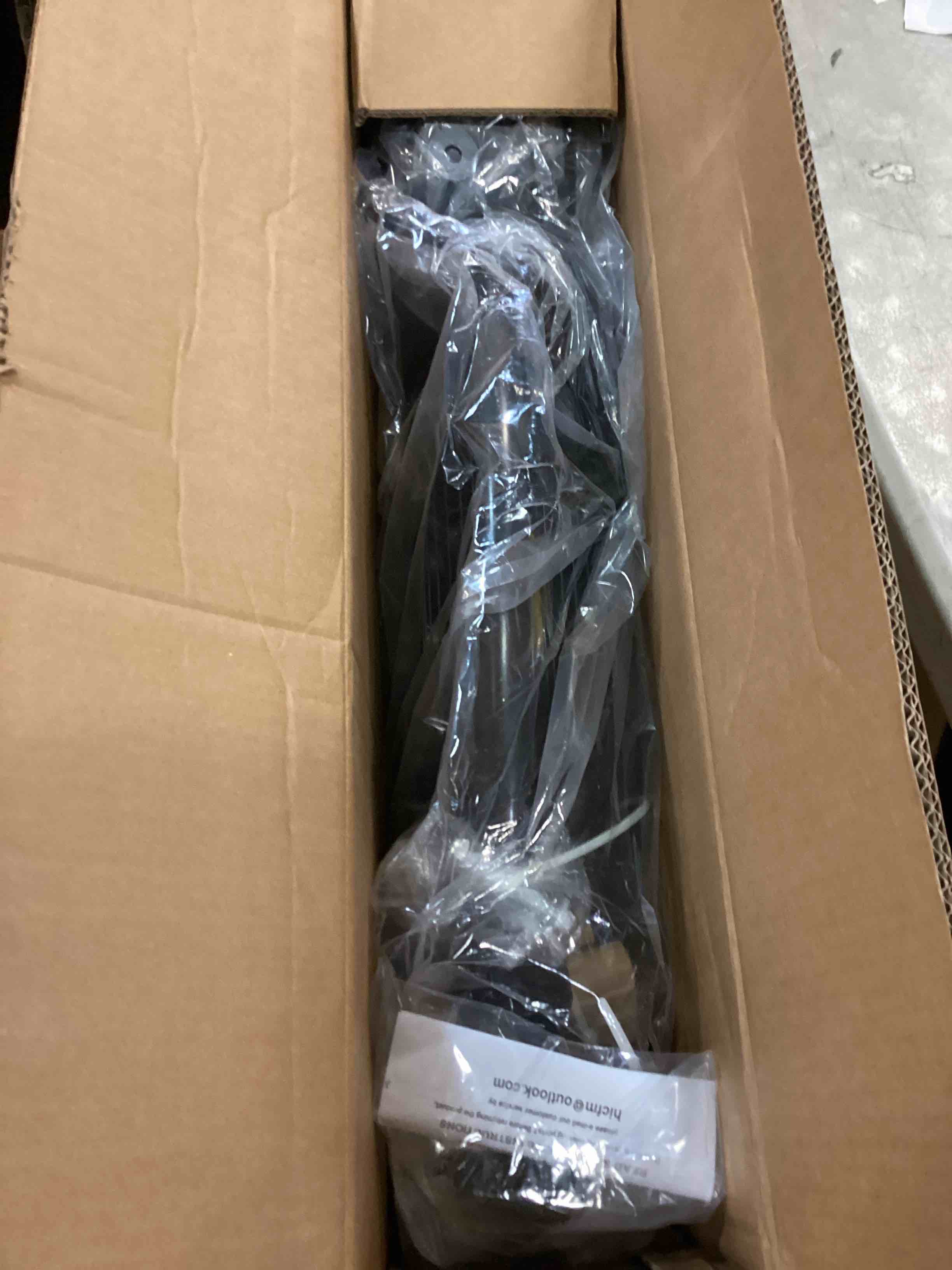 https://s3.amazonaws.com/lotting-images-prod/bidfta/GRN6382576_1722090497421.jpeg