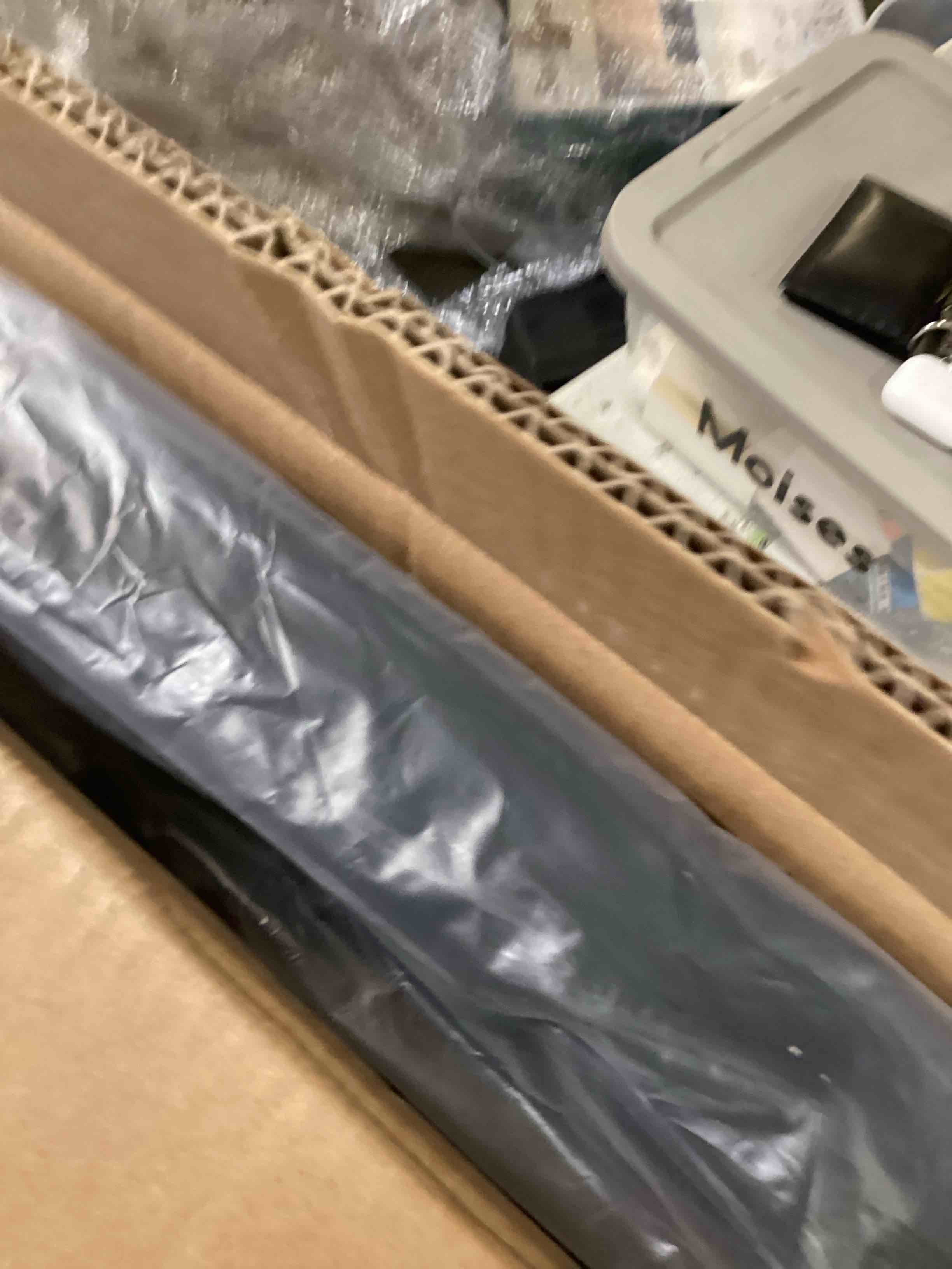 https://s3.amazonaws.com/lotting-images-prod/bidfta/GRN6386257_1721747930571.jpeg