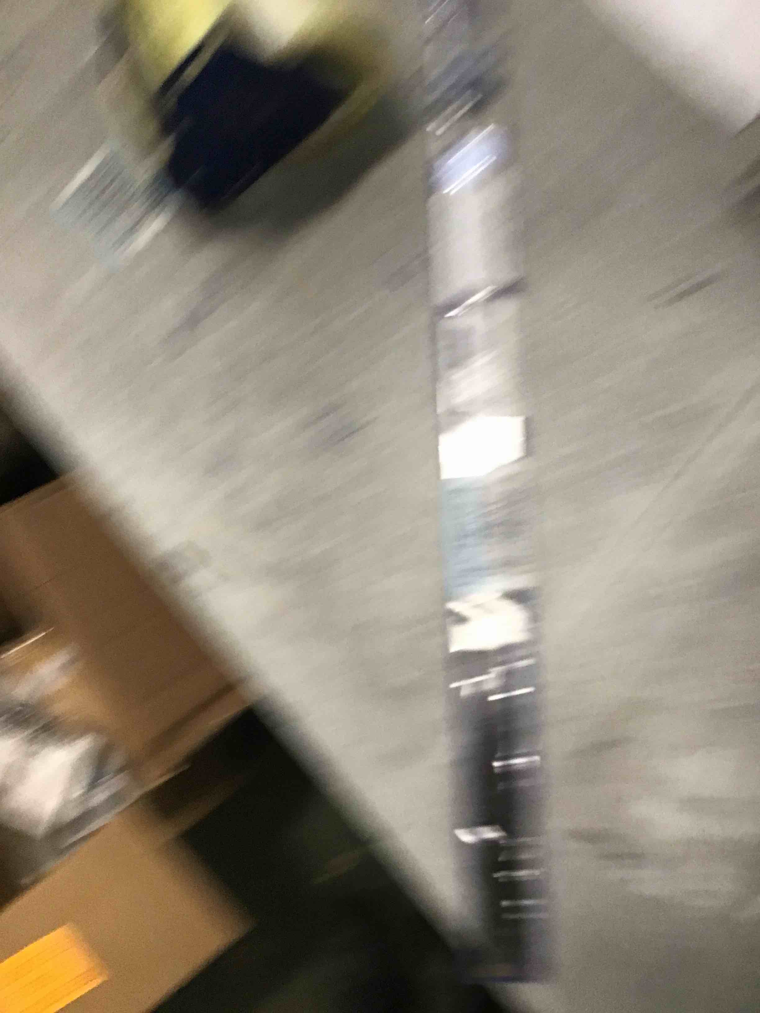 https://s3.amazonaws.com/lotting-images-prod/bidfta/GRN6386825_1722465520389.jpeg