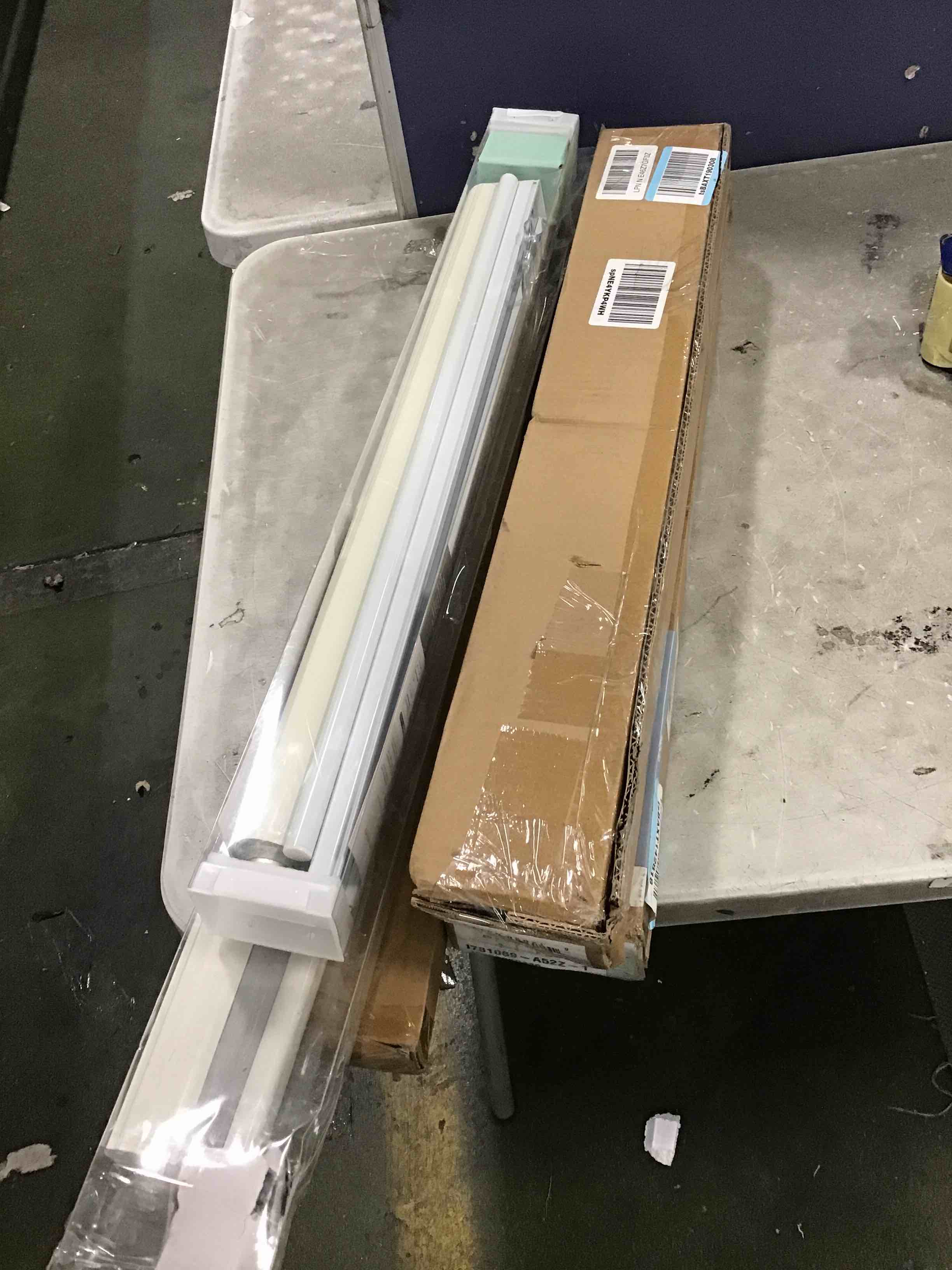 https://s3.amazonaws.com/lotting-images-prod/bidfta/GRN6387089_1722385209545.jpeg