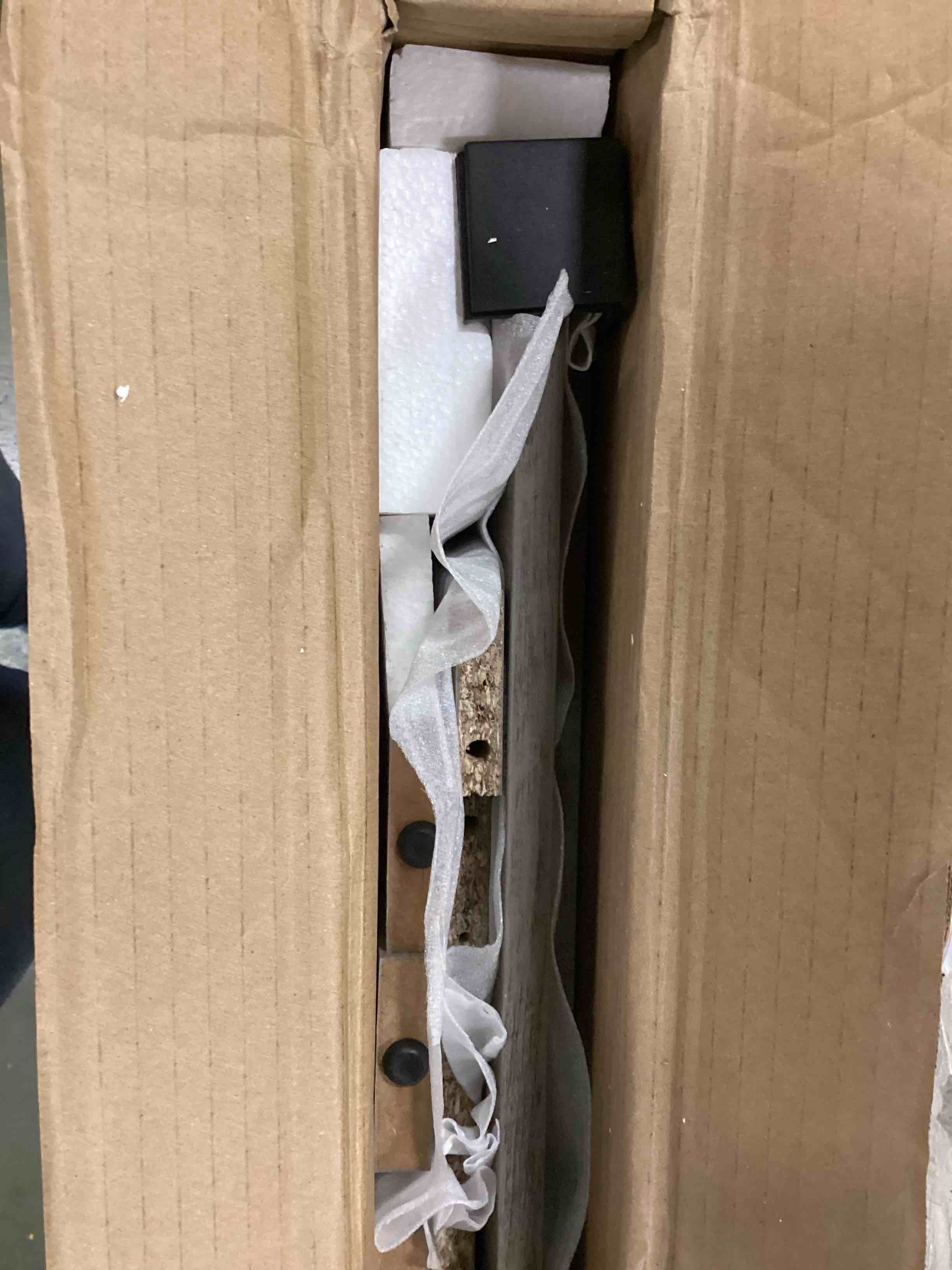https://s3.amazonaws.com/lotting-images-prod/bidfta/GRN6387184_1722312688930.jpeg