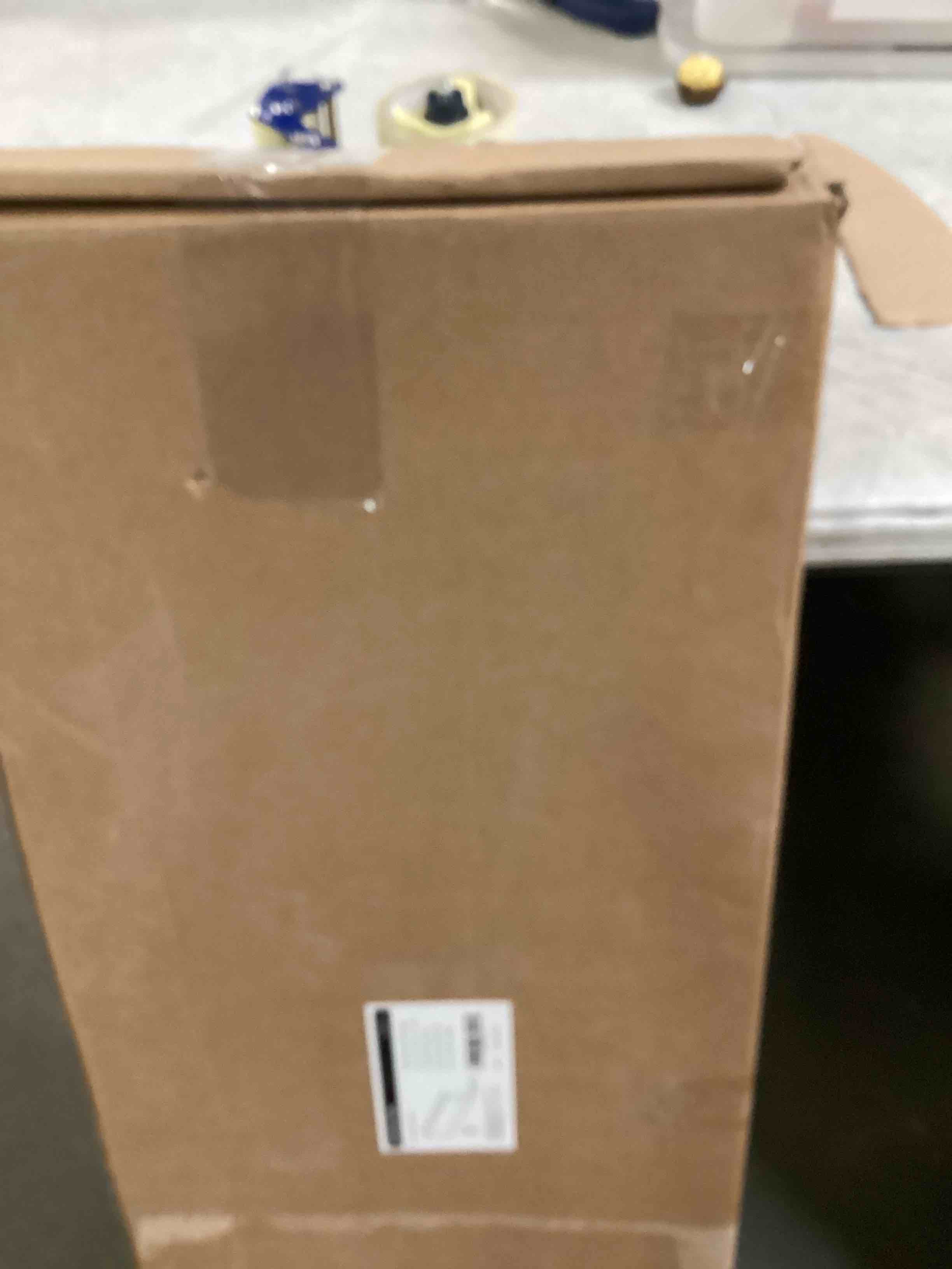 https://s3.amazonaws.com/lotting-images-prod/bidfta/GRN6387448_1721684599975.jpeg