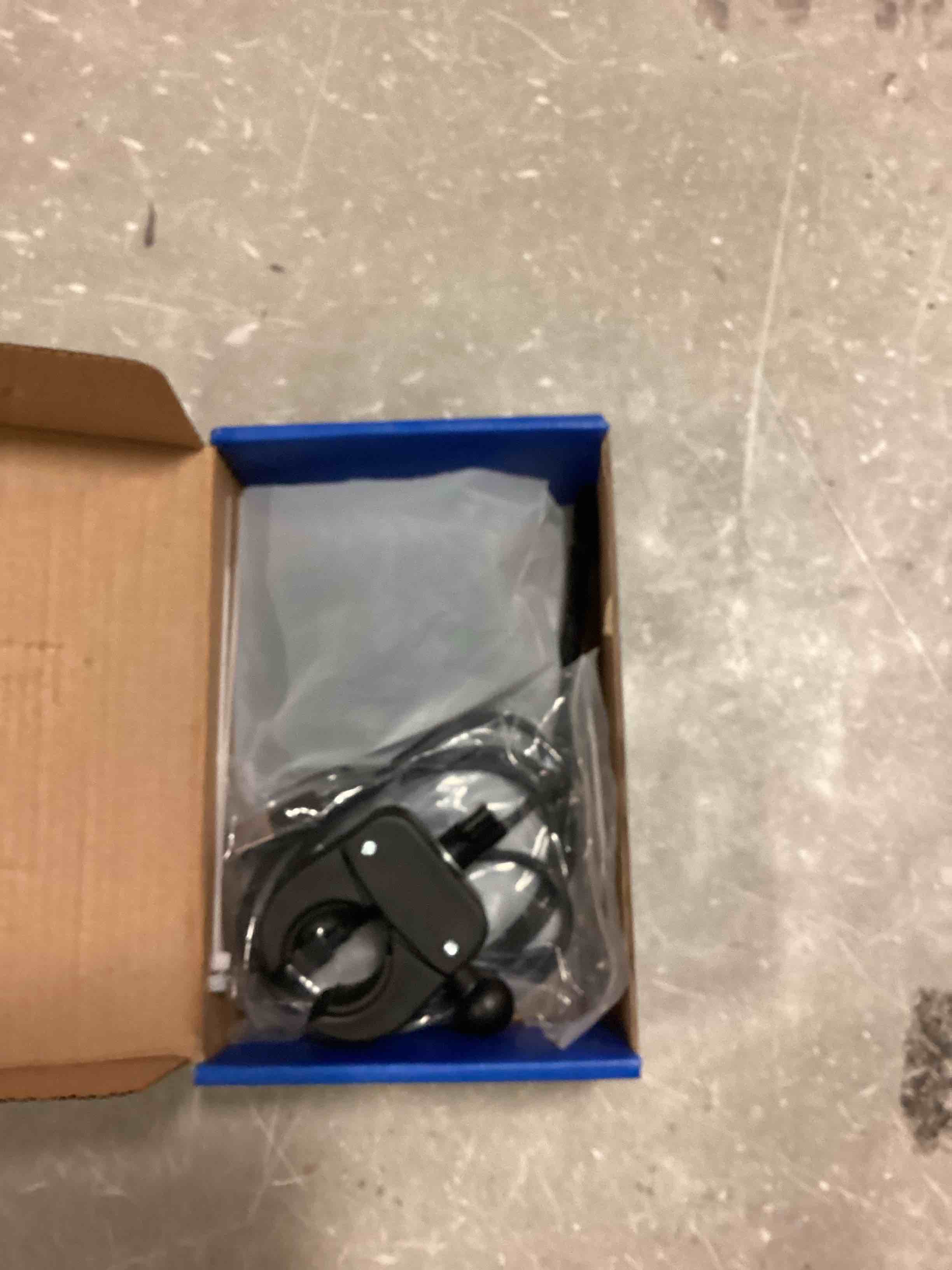https://s3.amazonaws.com/lotting-images-prod/bidfta/GRN6387945_1721950874693.jpeg