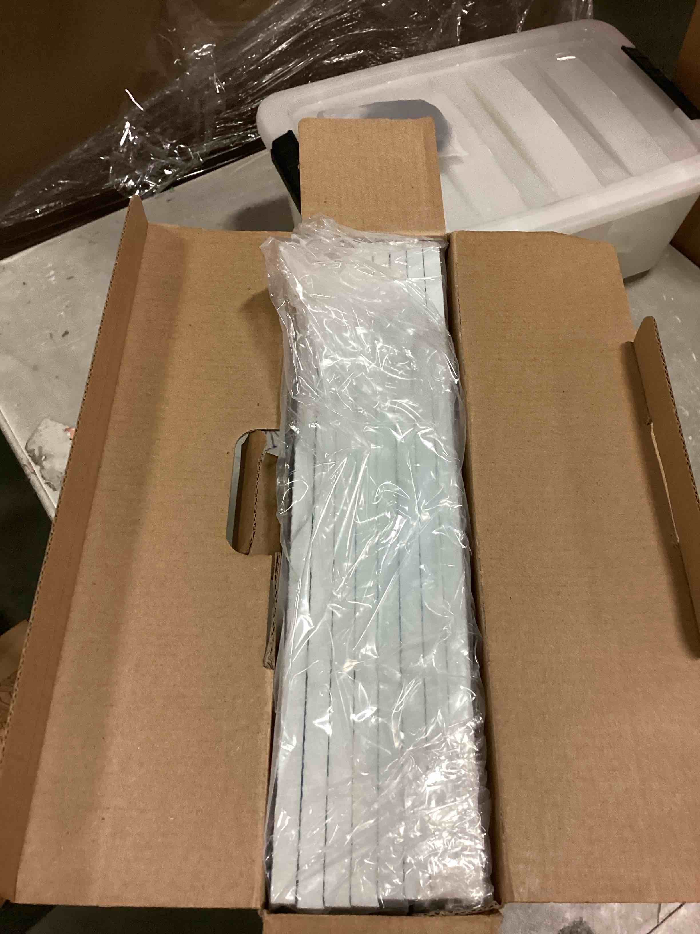 https://s3.amazonaws.com/lotting-images-prod/bidfta/GRN6387954_1721951506341.jpeg