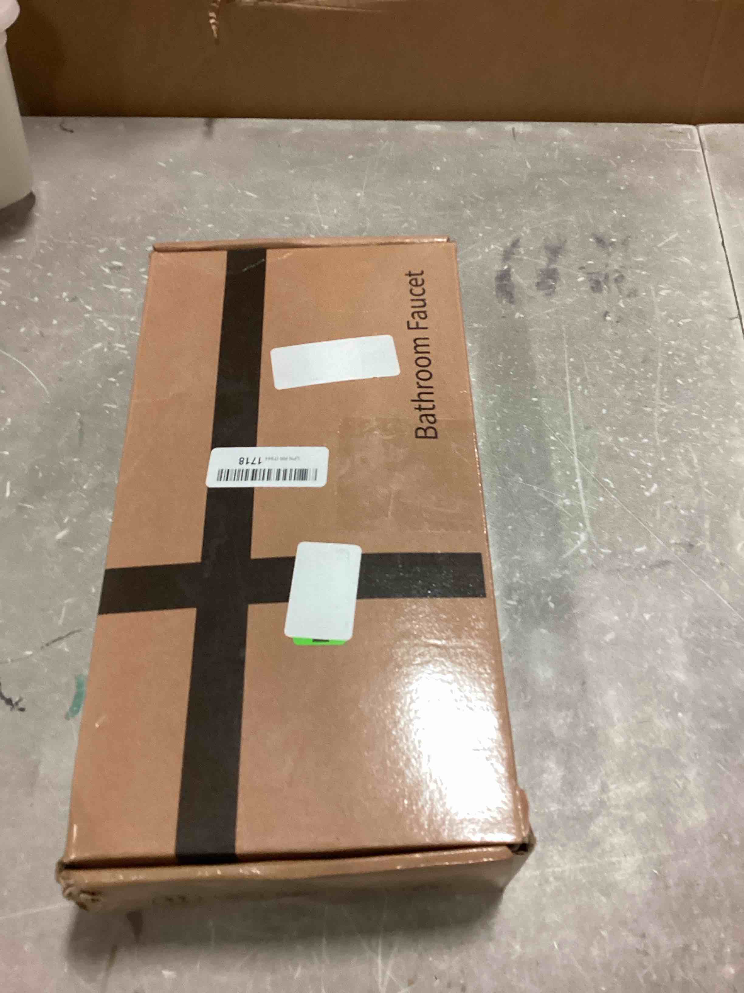 https://s3.amazonaws.com/lotting-images-prod/bidfta/GRN6387980_1721953602412.jpeg