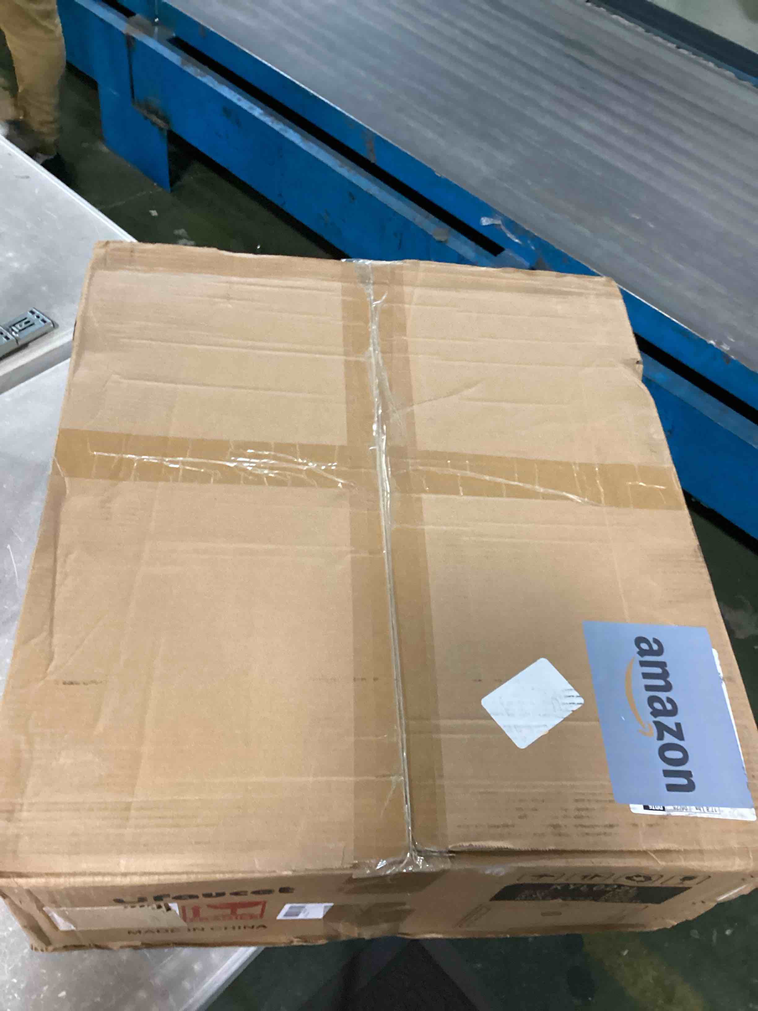https://s3.amazonaws.com/lotting-images-prod/bidfta/GRN6388684_1722555806076.jpeg