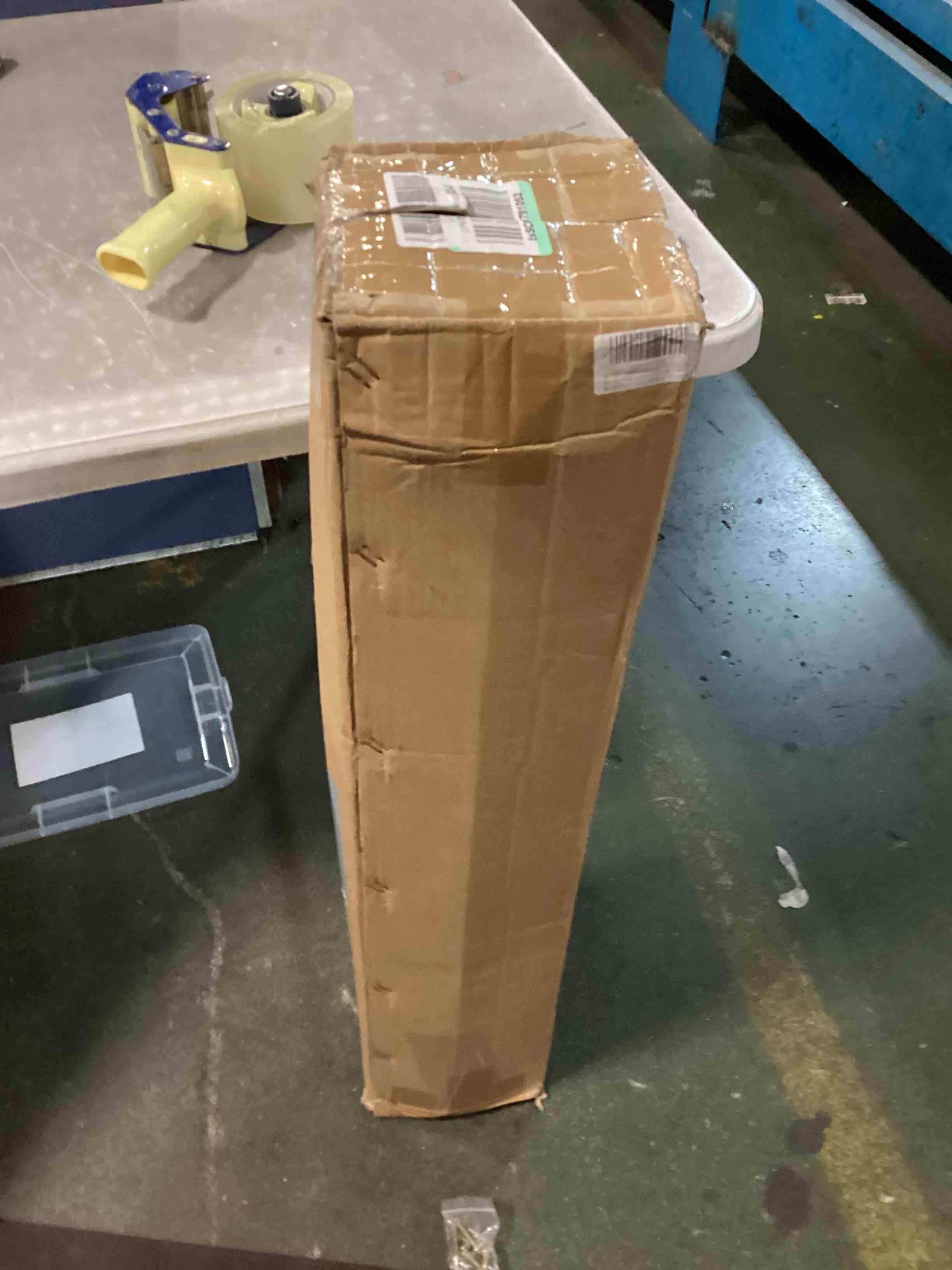 https://s3.amazonaws.com/lotting-images-prod/bidfta/GRN6388757_1722574203289.jpeg