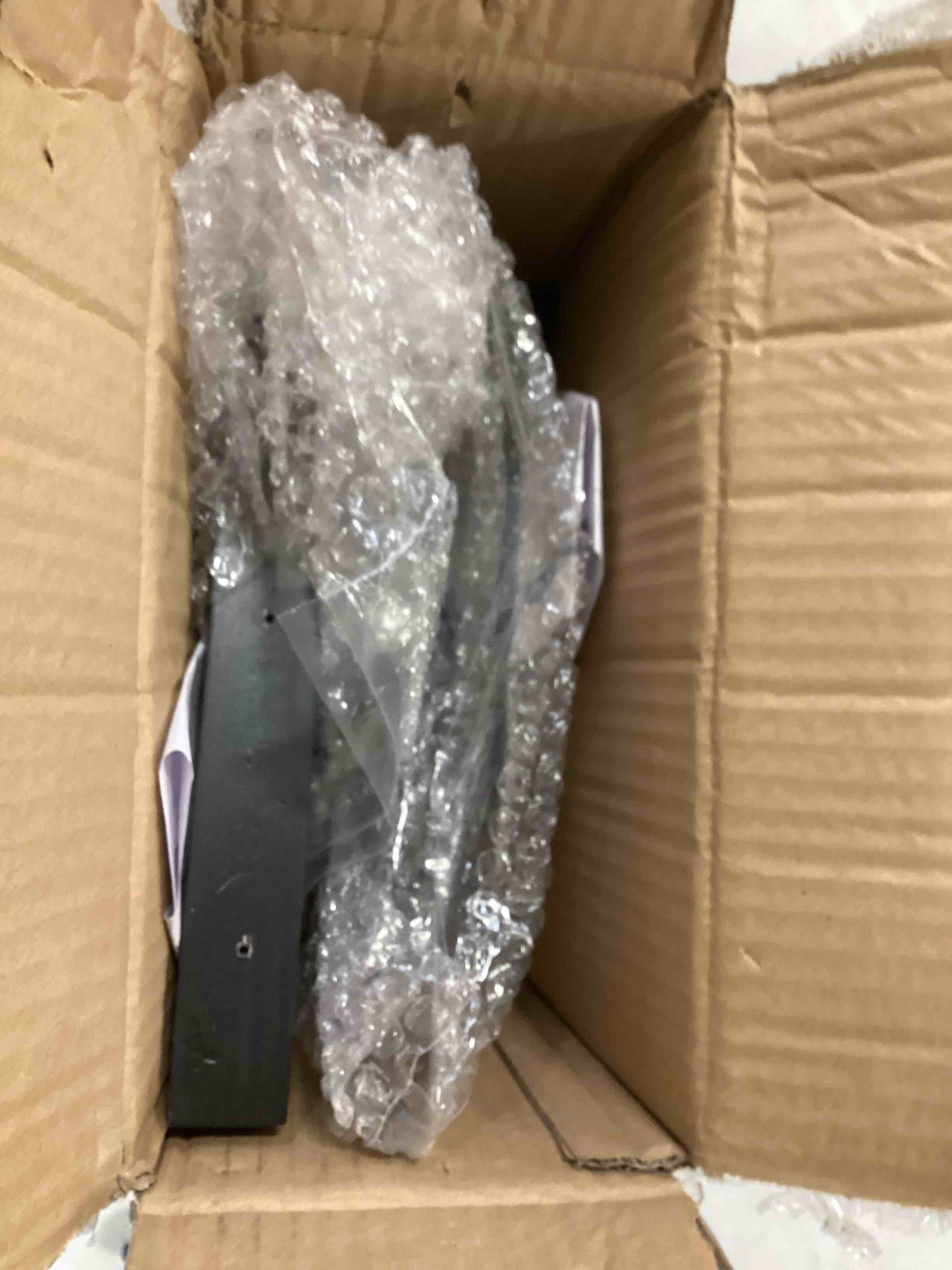https://s3.amazonaws.com/lotting-images-prod/bidfta/GRN6389202_1721746599183.jpeg