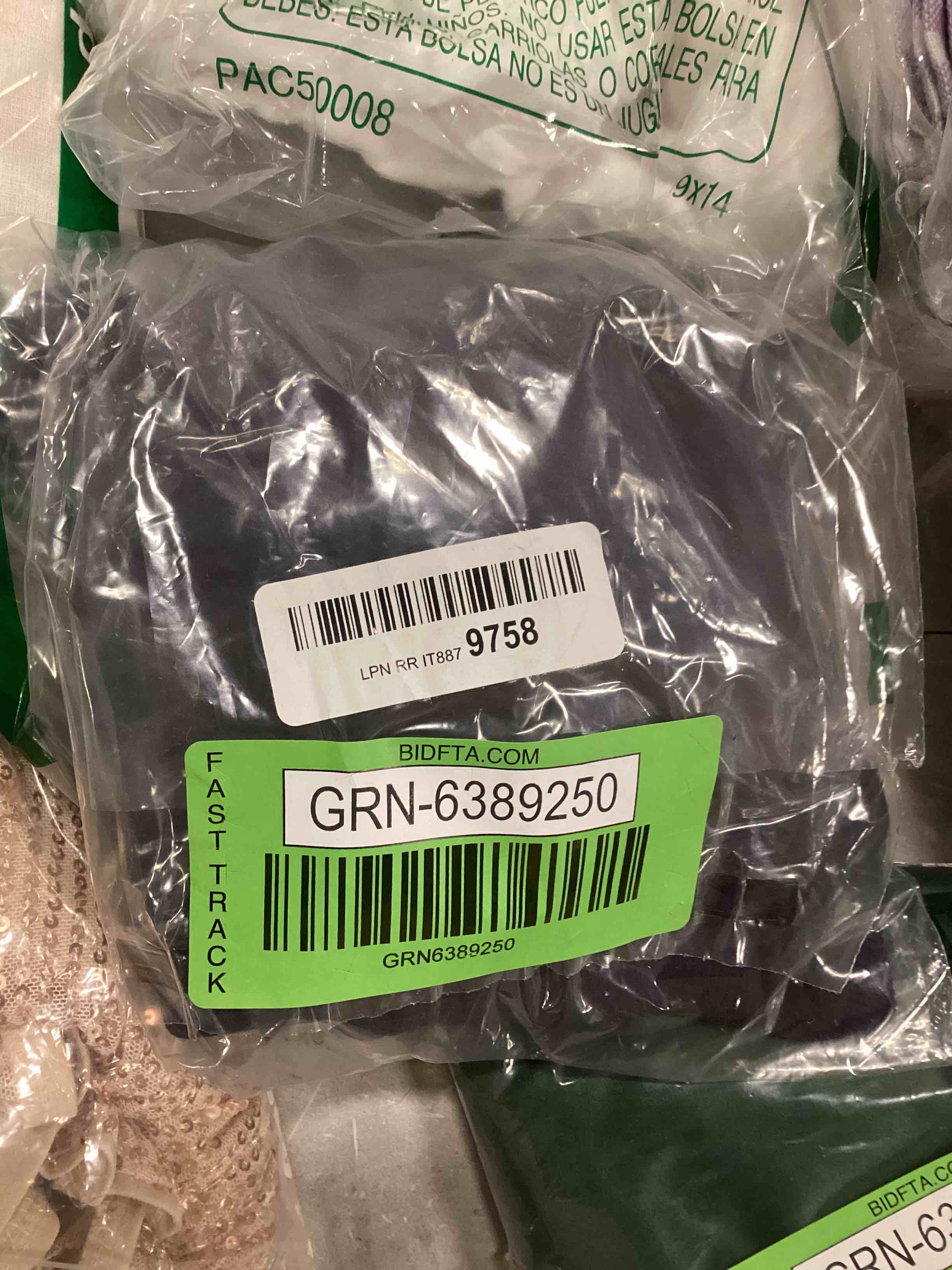 https://s3.amazonaws.com/lotting-images-prod/bidfta/GRN6389250_1721747067941.jpeg