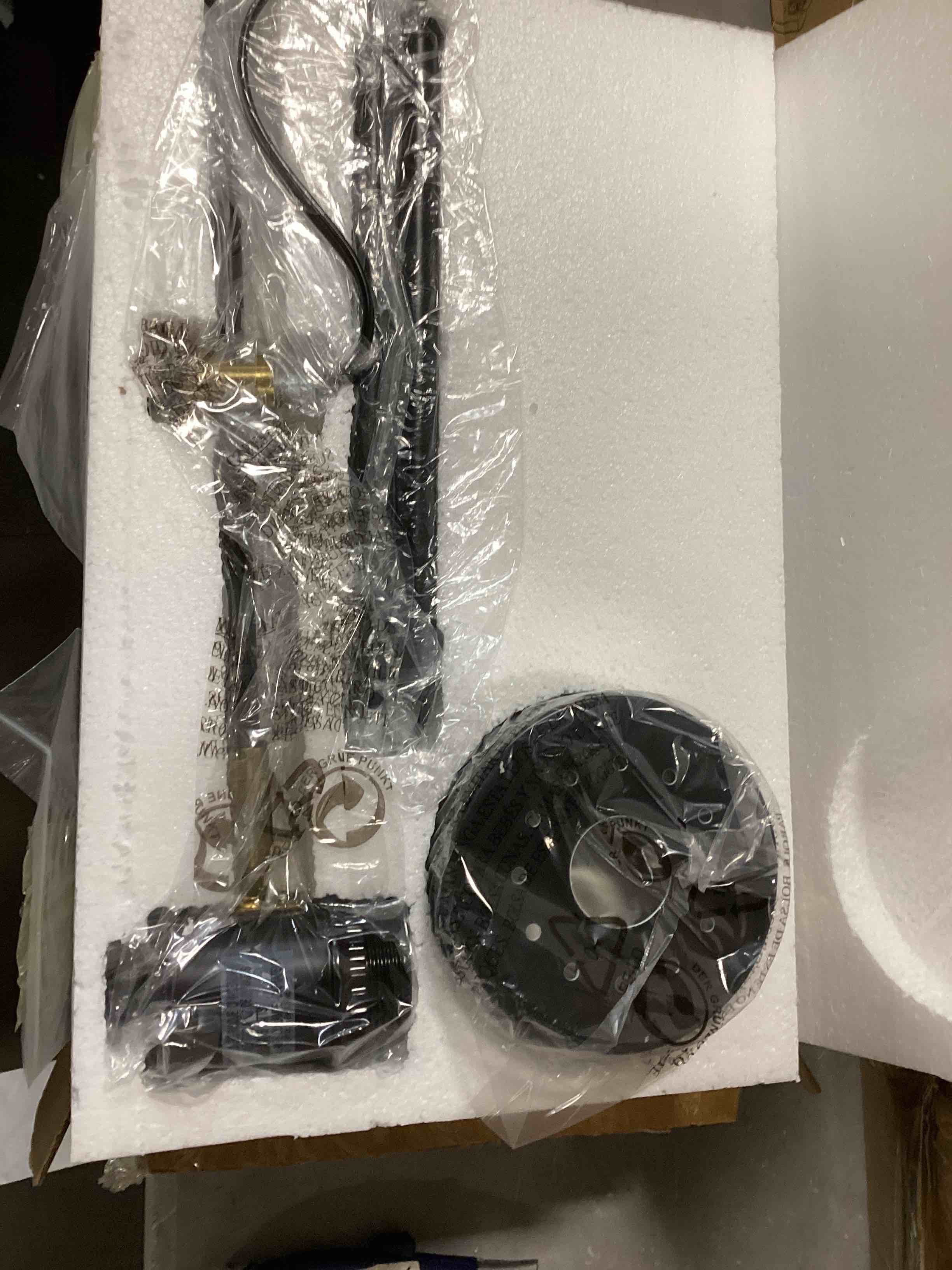 https://s3.amazonaws.com/lotting-images-prod/bidfta/GRN6389297_1721749485624.jpeg