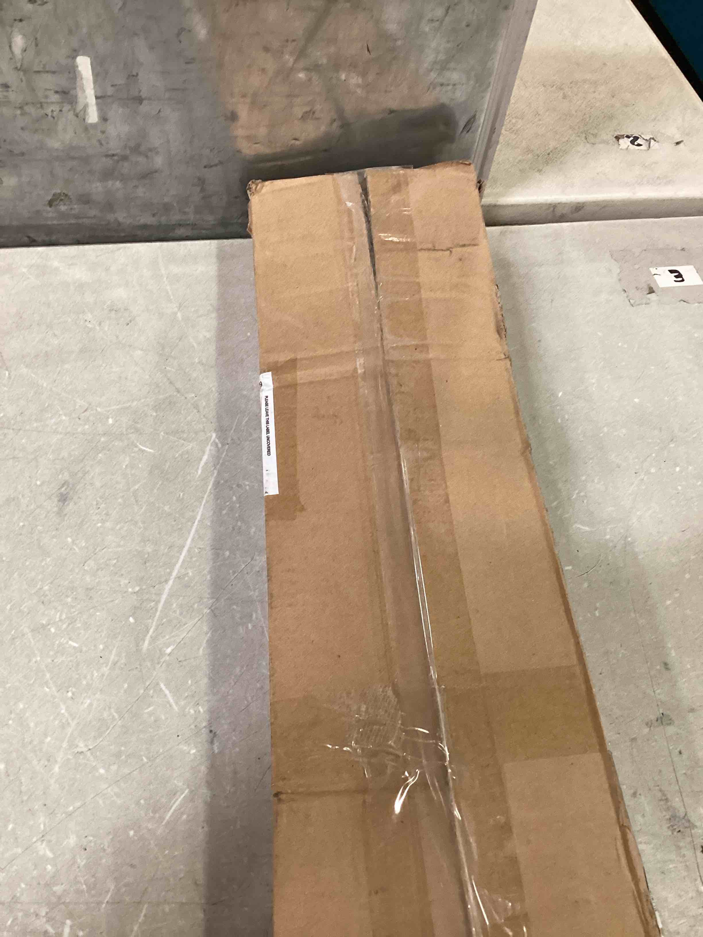 https://s3.amazonaws.com/lotting-images-prod/bidfta/GRN6390660_1721921251200.jpeg