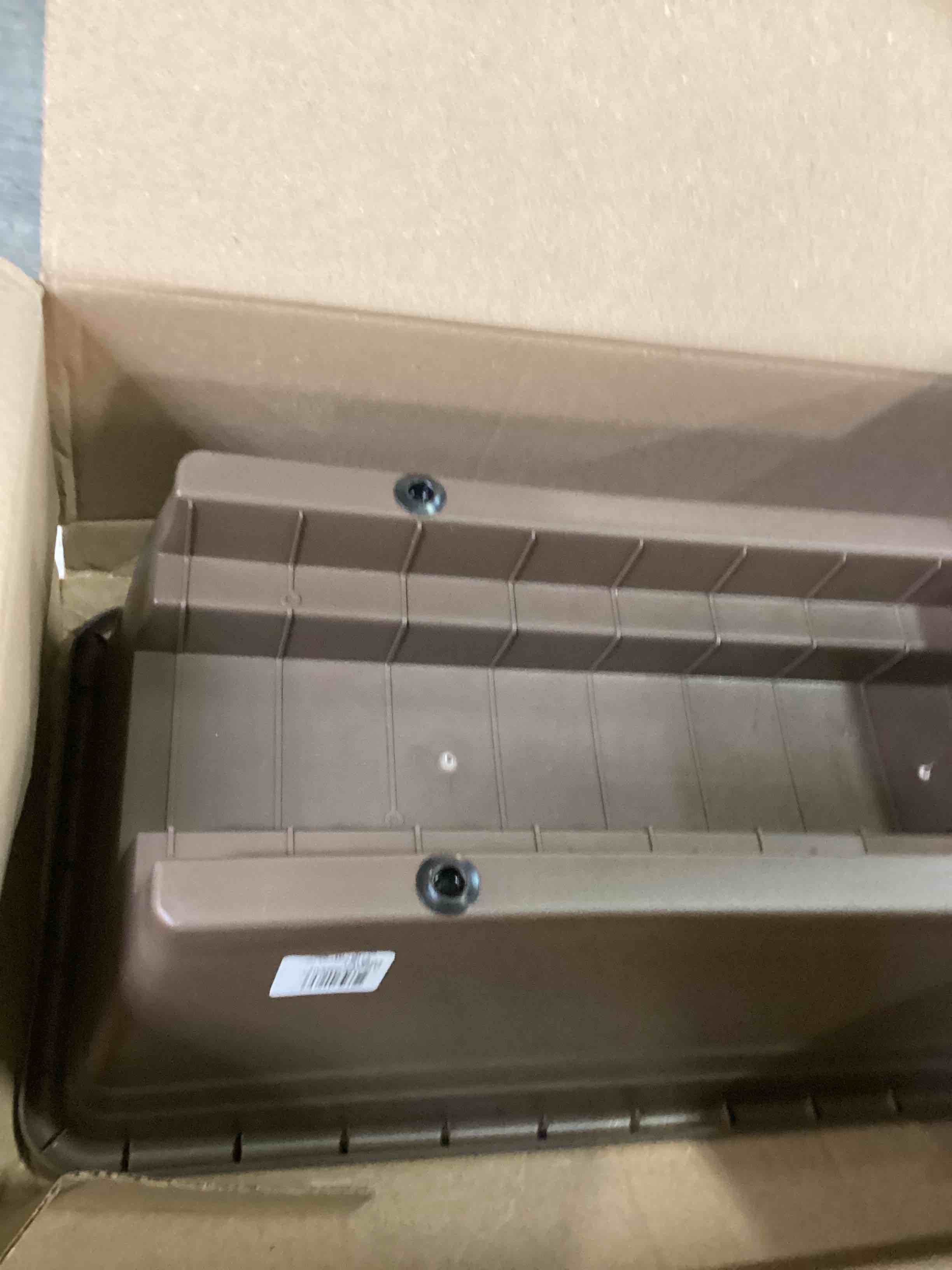 https://s3.amazonaws.com/lotting-images-prod/bidfta/GRN6390666_1721921830656.jpeg