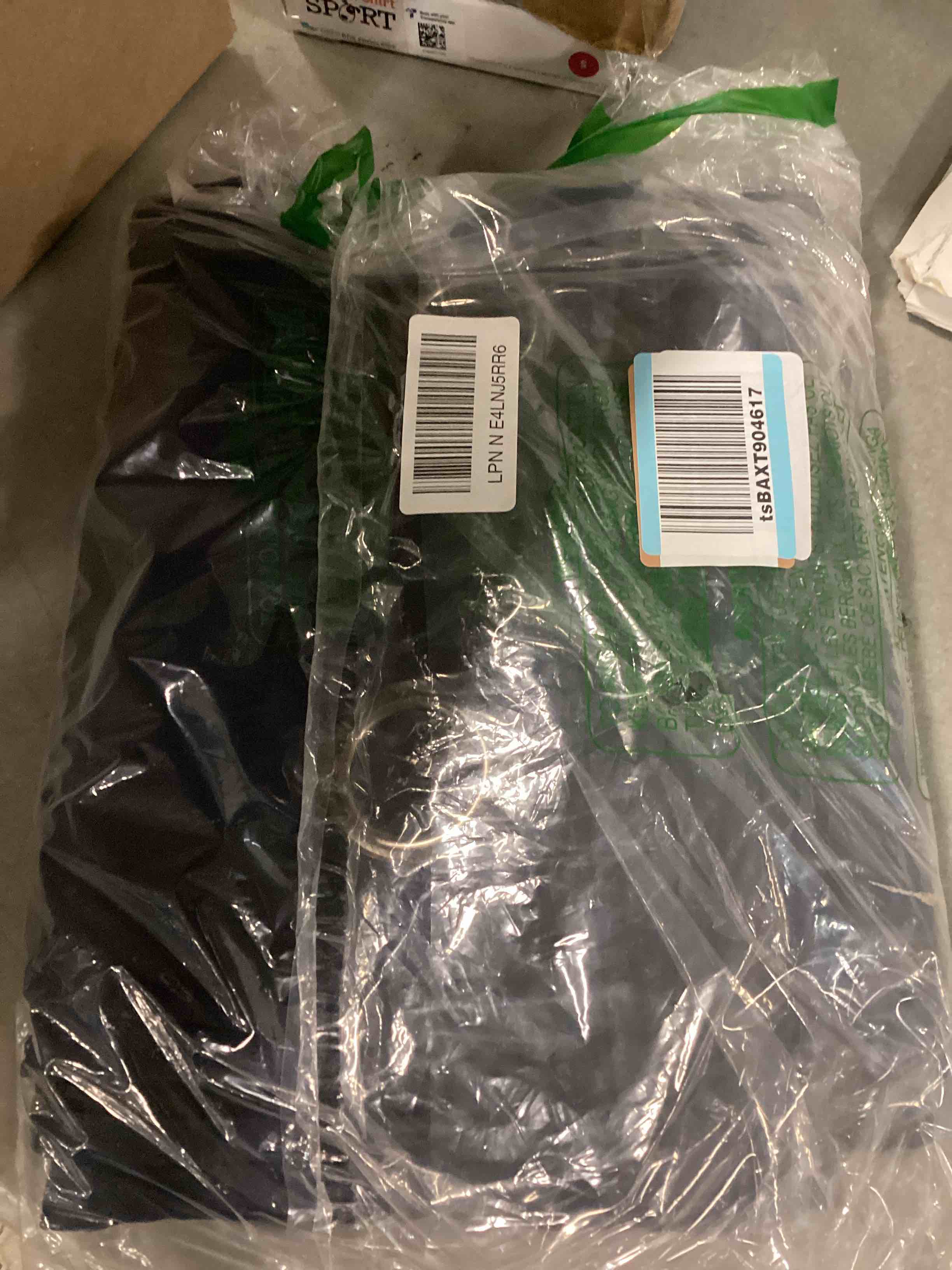 https://s3.amazonaws.com/lotting-images-prod/bidfta/GRN6391302_1722260582252.jpeg