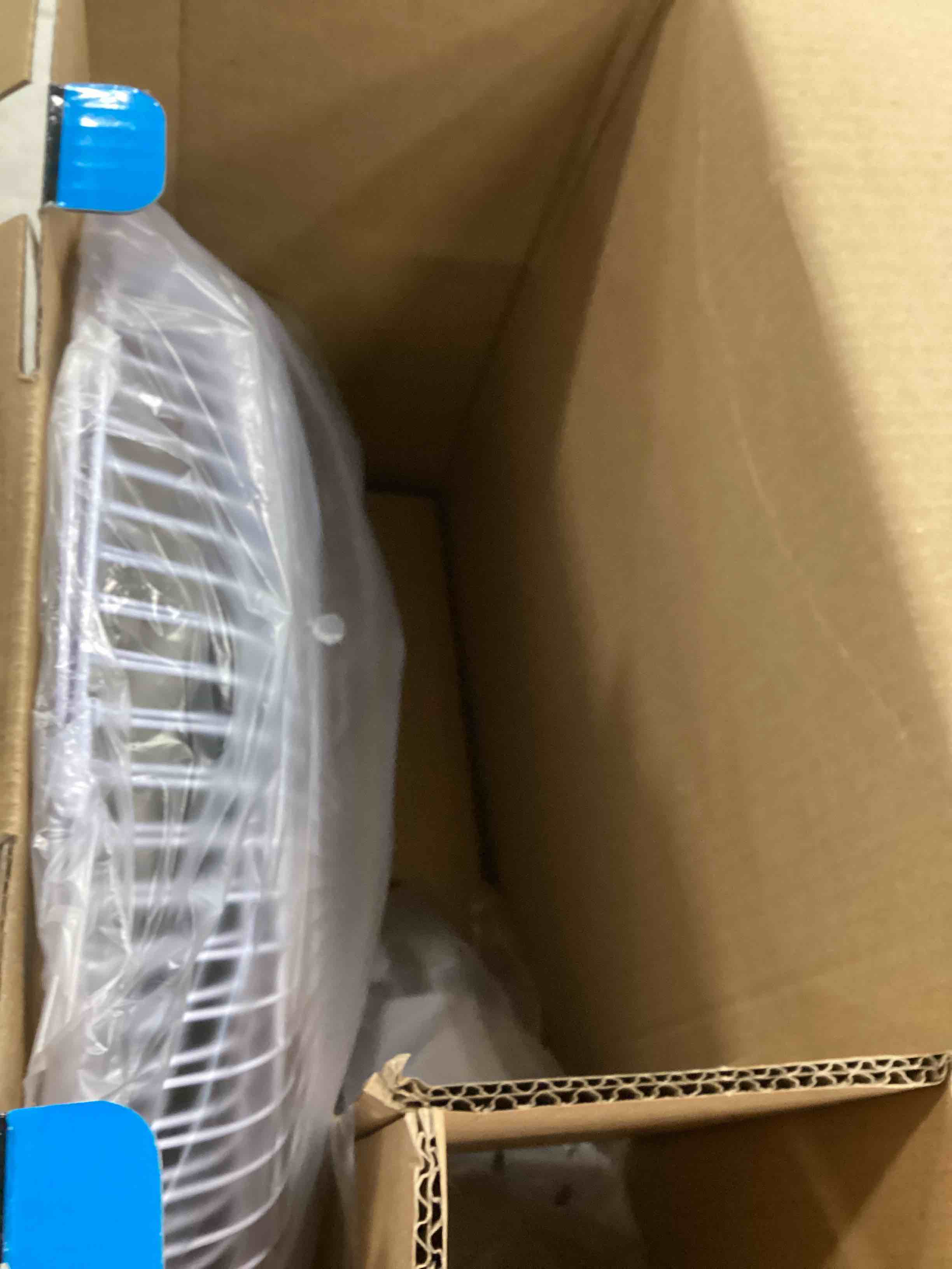 https://s3.amazonaws.com/lotting-images-prod/bidfta/GRN6391830_1722428240494.jpeg