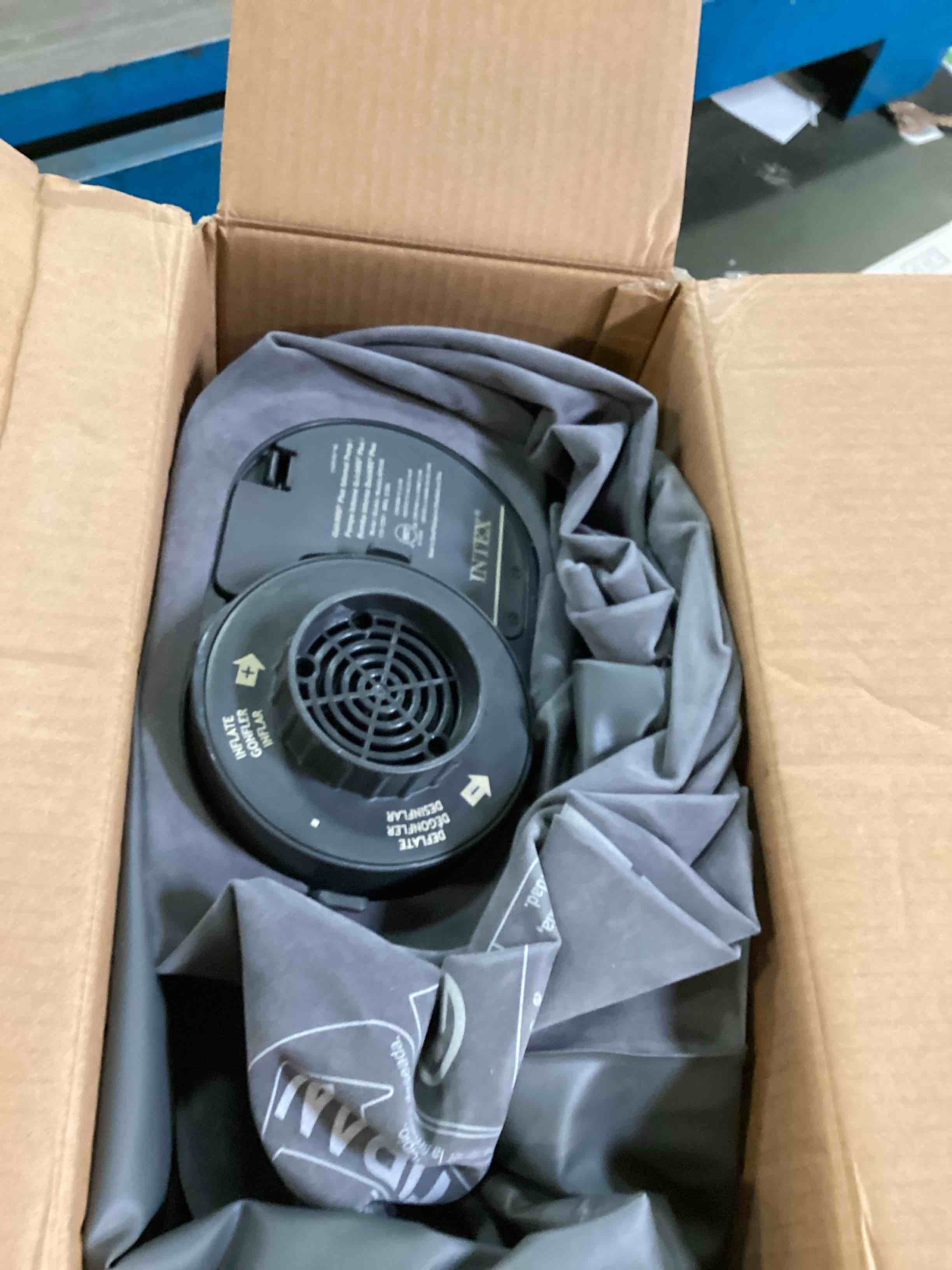 https://s3.amazonaws.com/lotting-images-prod/bidfta/GRN6395440_1716919822803.jpeg