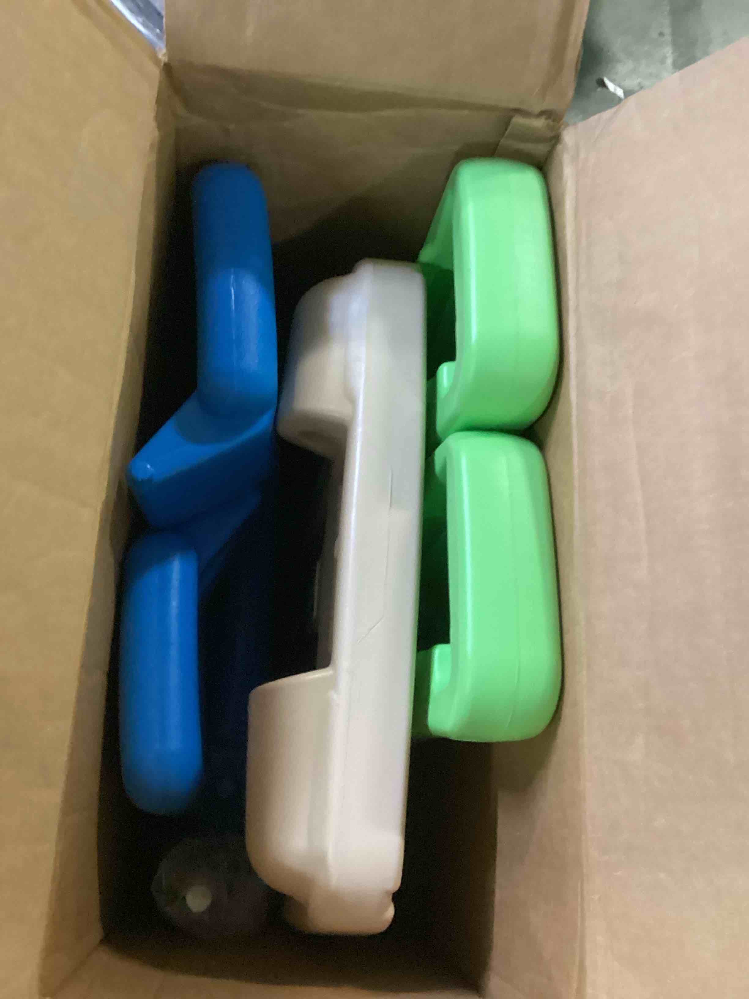 https://s3.amazonaws.com/lotting-images-prod/bidfta/GRN6395784_1717093249711.jpeg