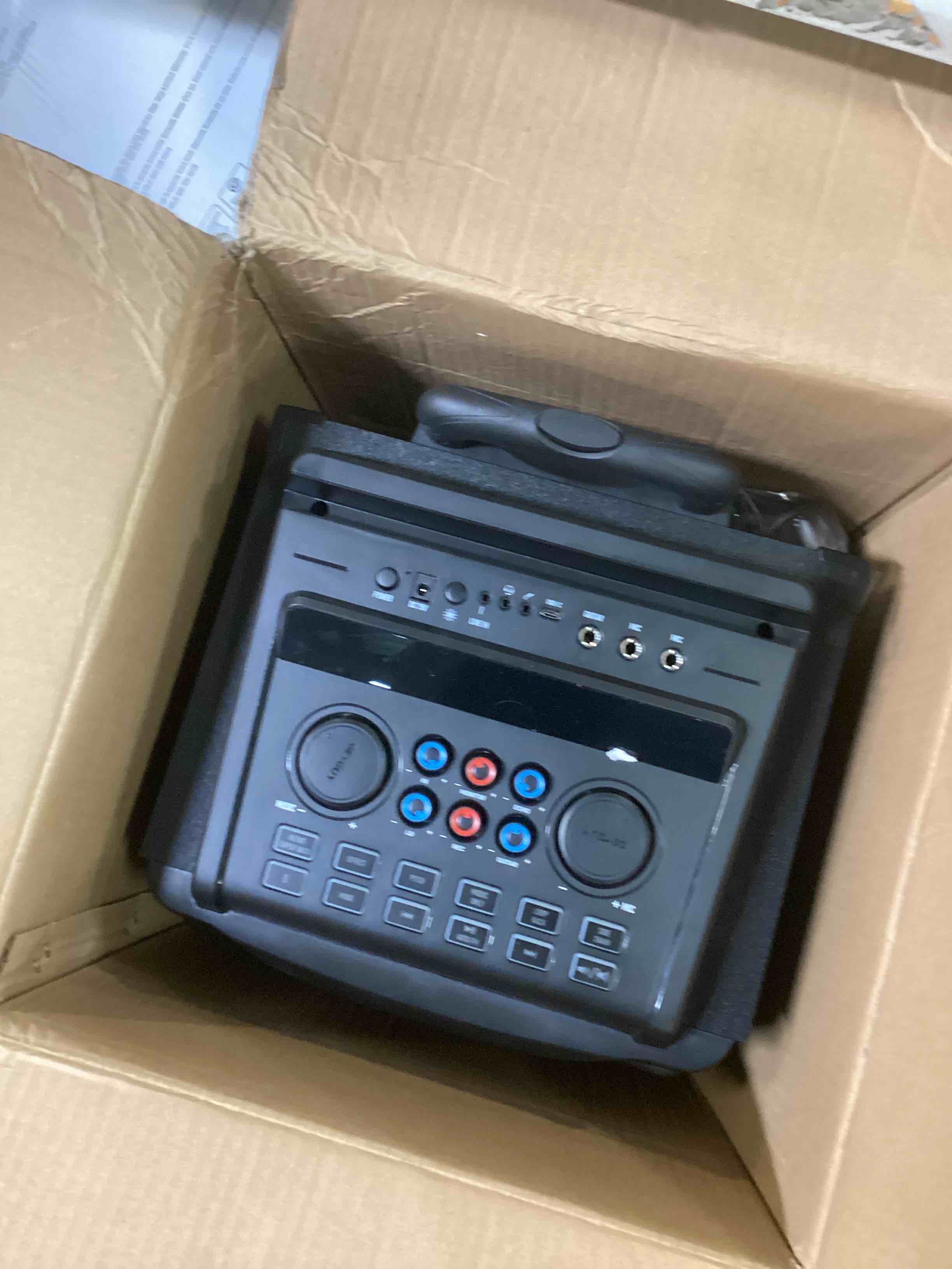 https://s3.amazonaws.com/lotting-images-prod/bidfta/GRN6396166_1717263204635.jpeg
