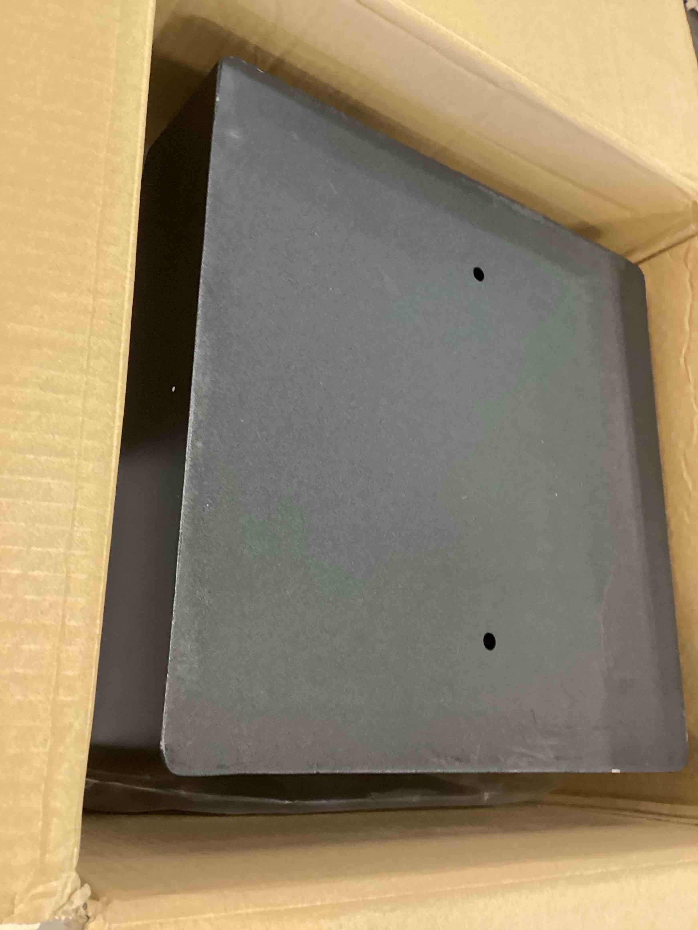 https://s3.amazonaws.com/lotting-images-prod/bidfta/GRN6396503_1716898769294.jpeg