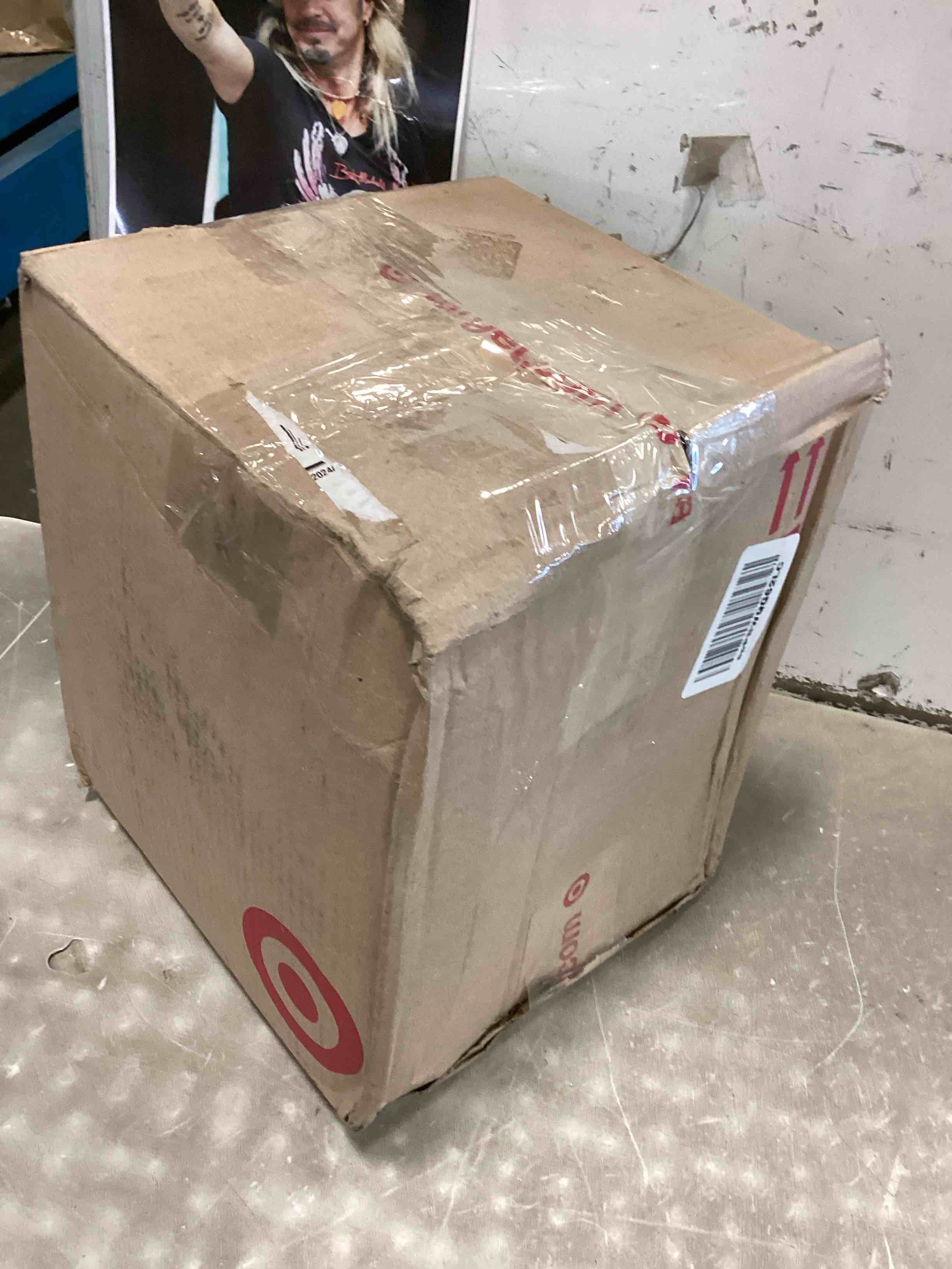 https://s3.amazonaws.com/lotting-images-prod/bidfta/GRN6396573_1716908373995.jpeg