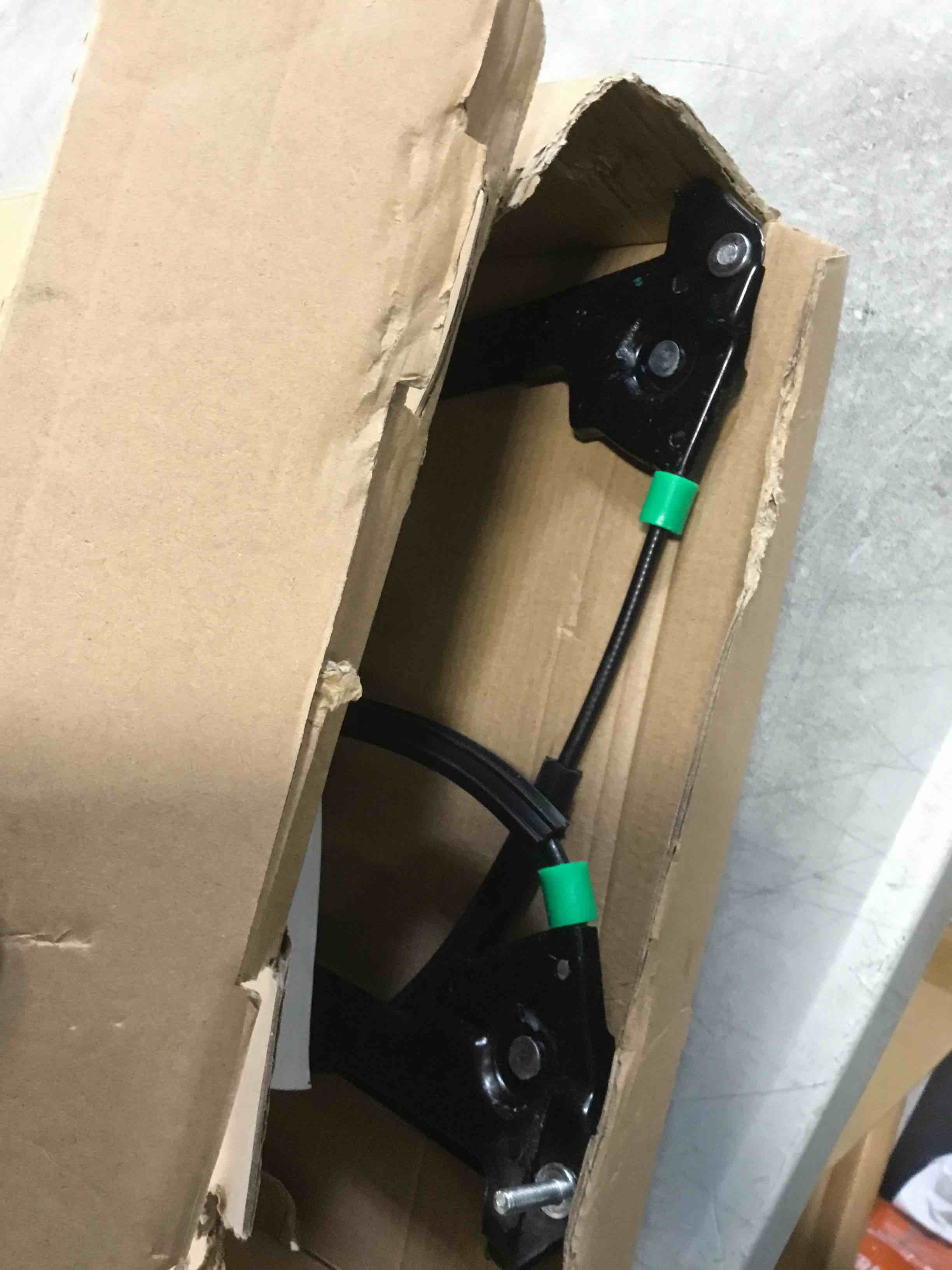 https://s3.amazonaws.com/lotting-images-prod/bidfta/GRN6397753_1717518618057.jpeg