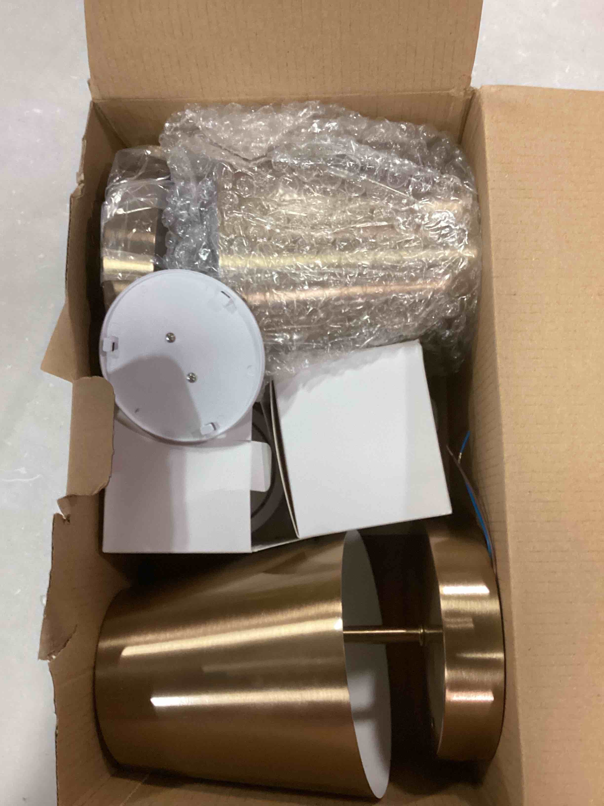 https://s3.amazonaws.com/lotting-images-prod/bidfta/GRN6398844_1717257473946.jpeg