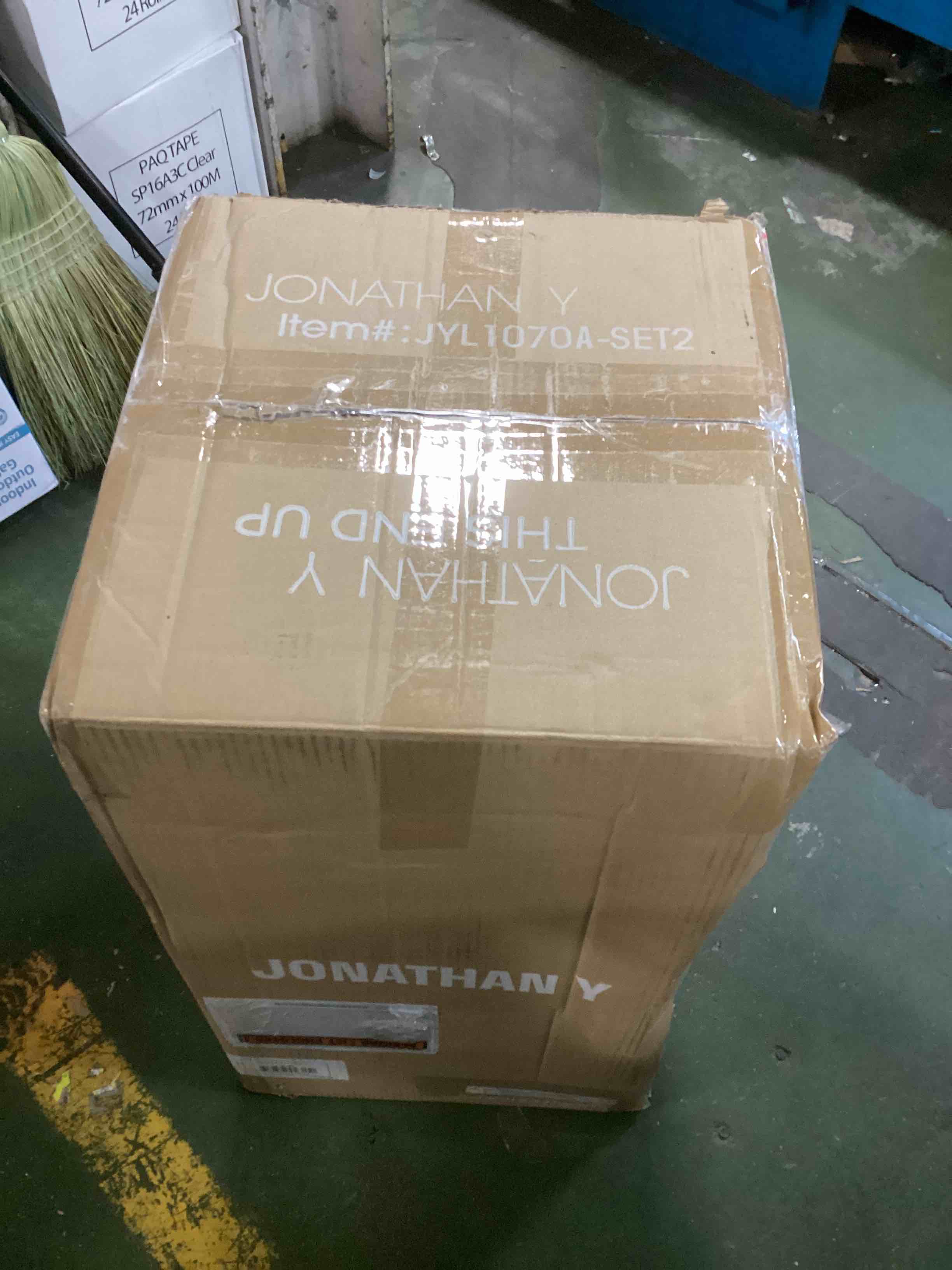 https://s3.amazonaws.com/lotting-images-prod/bidfta/GRN6399697_1716894893339.jpeg