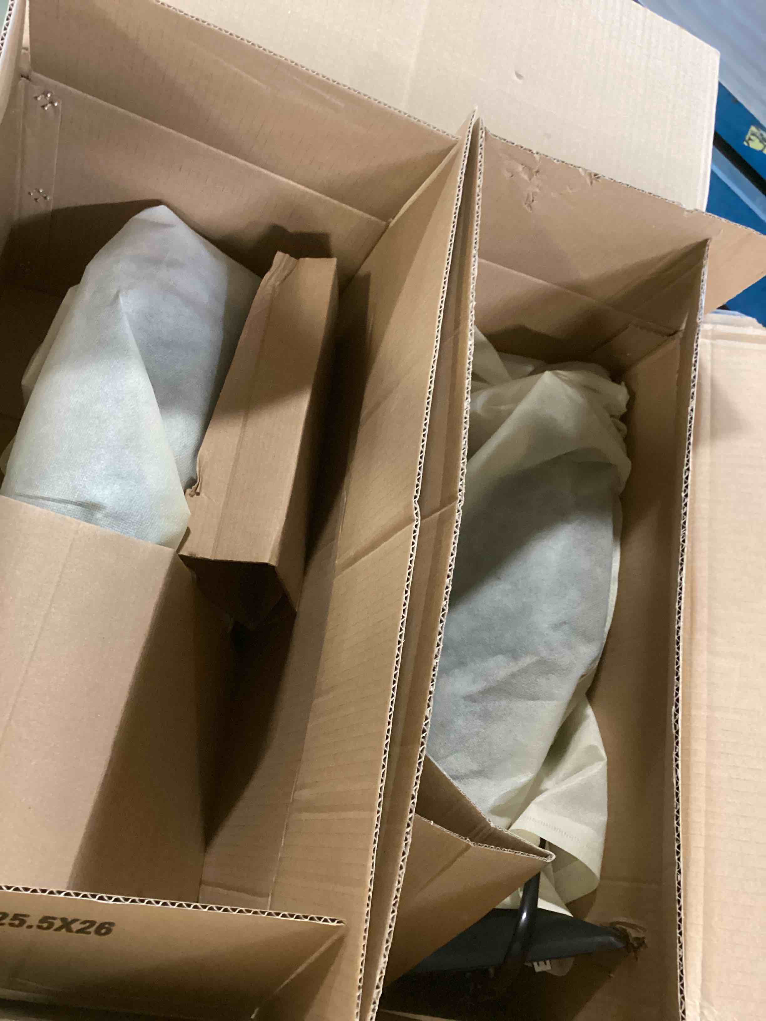 https://s3.amazonaws.com/lotting-images-prod/bidfta/GRN6399736_1716898676594.jpeg