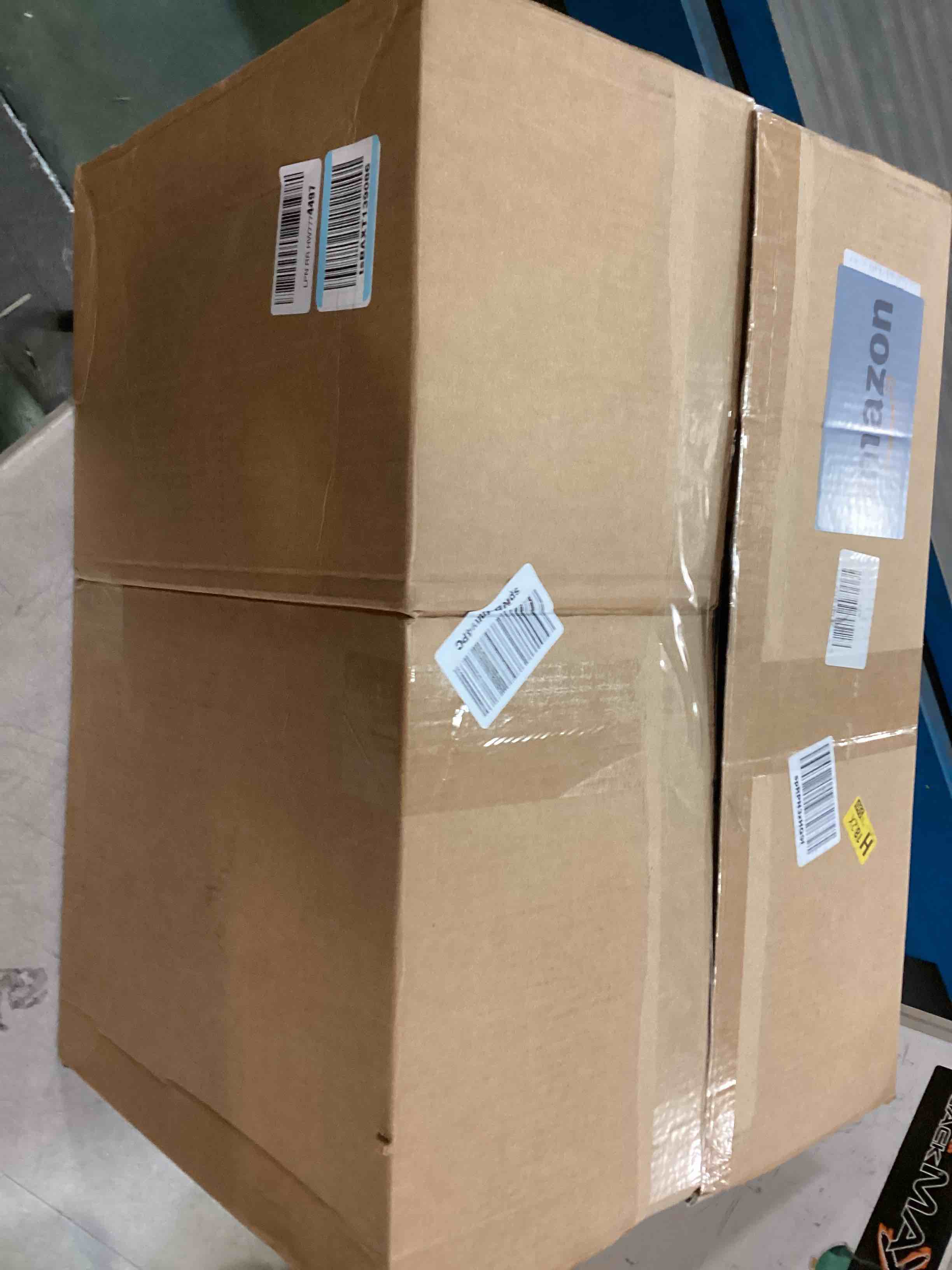 https://s3.amazonaws.com/lotting-images-prod/bidfta/GRN6400018_1716985719622.jpeg