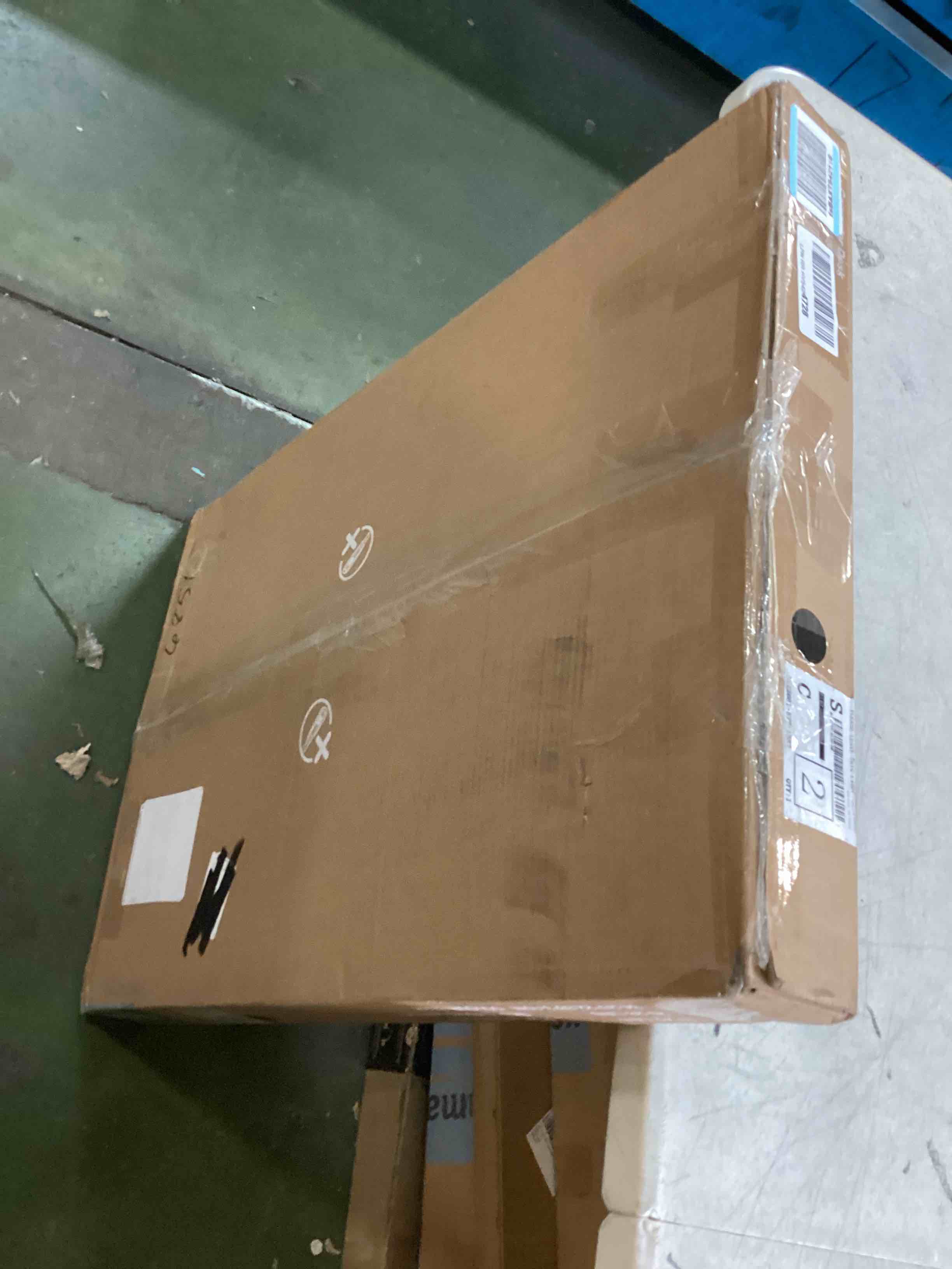 https://s3.amazonaws.com/lotting-images-prod/bidfta/GRN6400165_1717010294443.jpeg