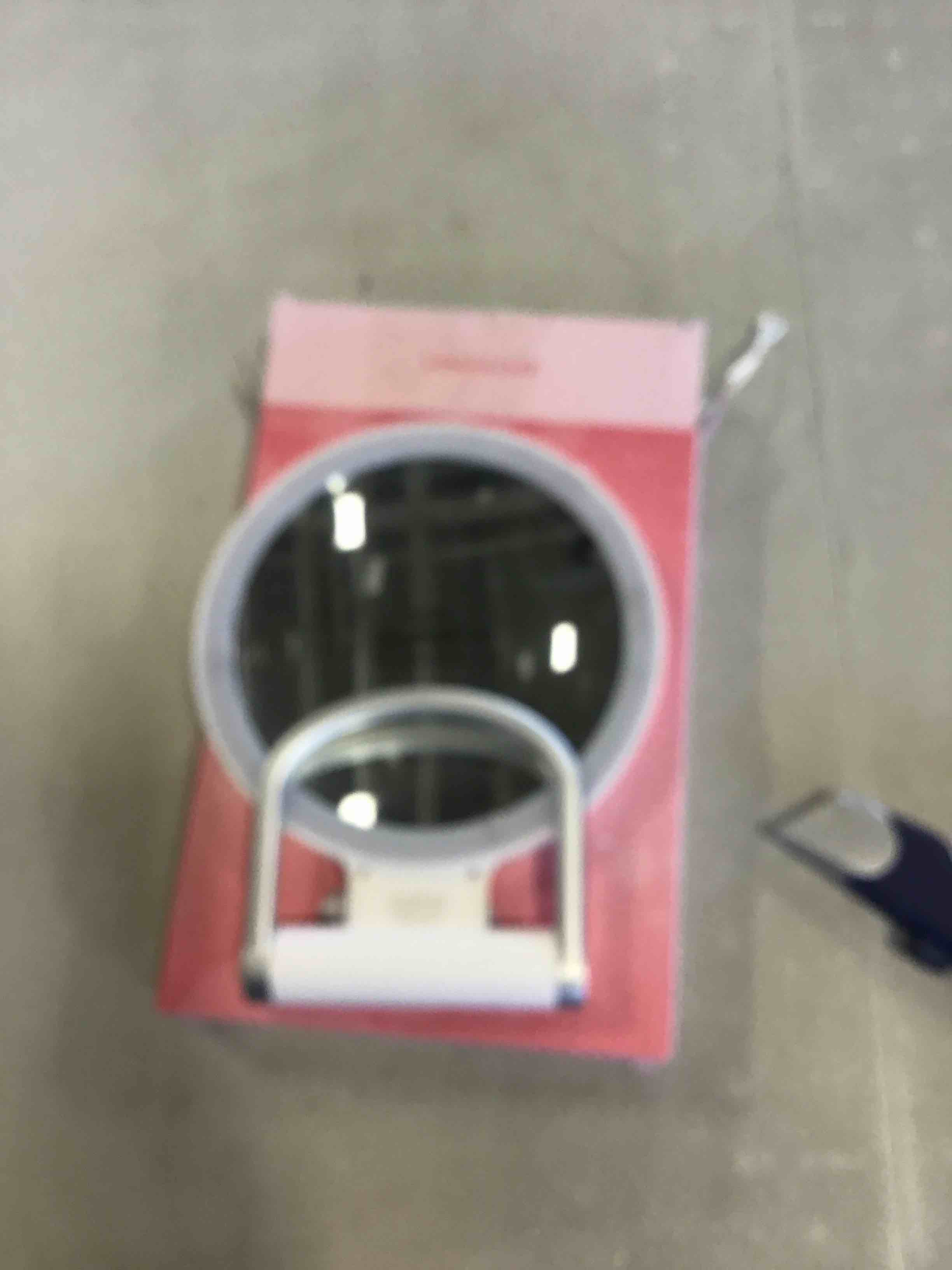 https://s3.amazonaws.com/lotting-images-prod/bidfta/GRN6401385_1716908491658.jpeg
