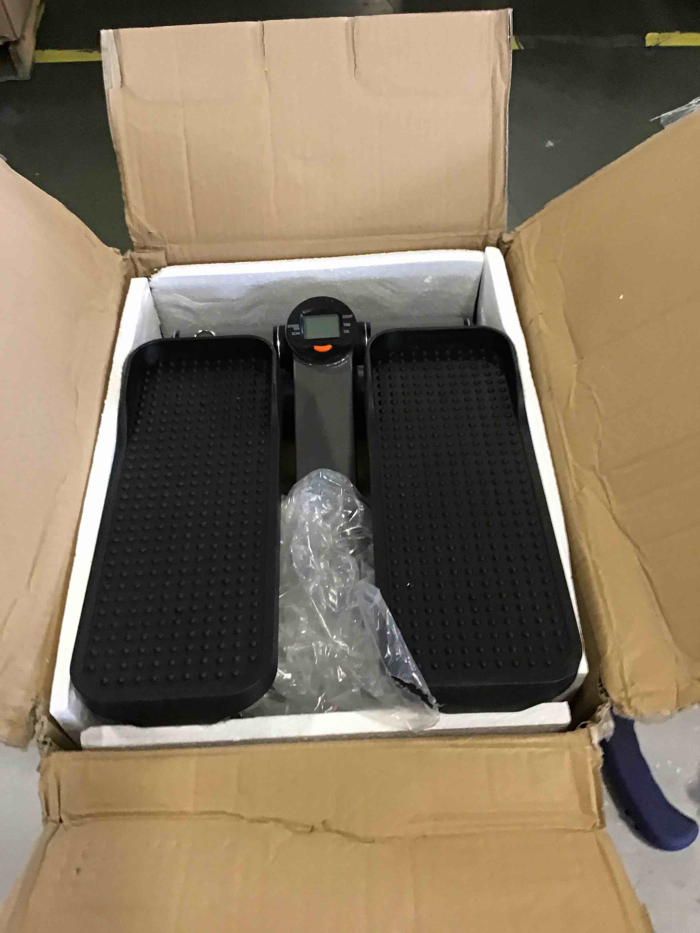 https://s3.amazonaws.com/lotting-images-prod/bidfta/GRN6401494_1716917010072.jpeg