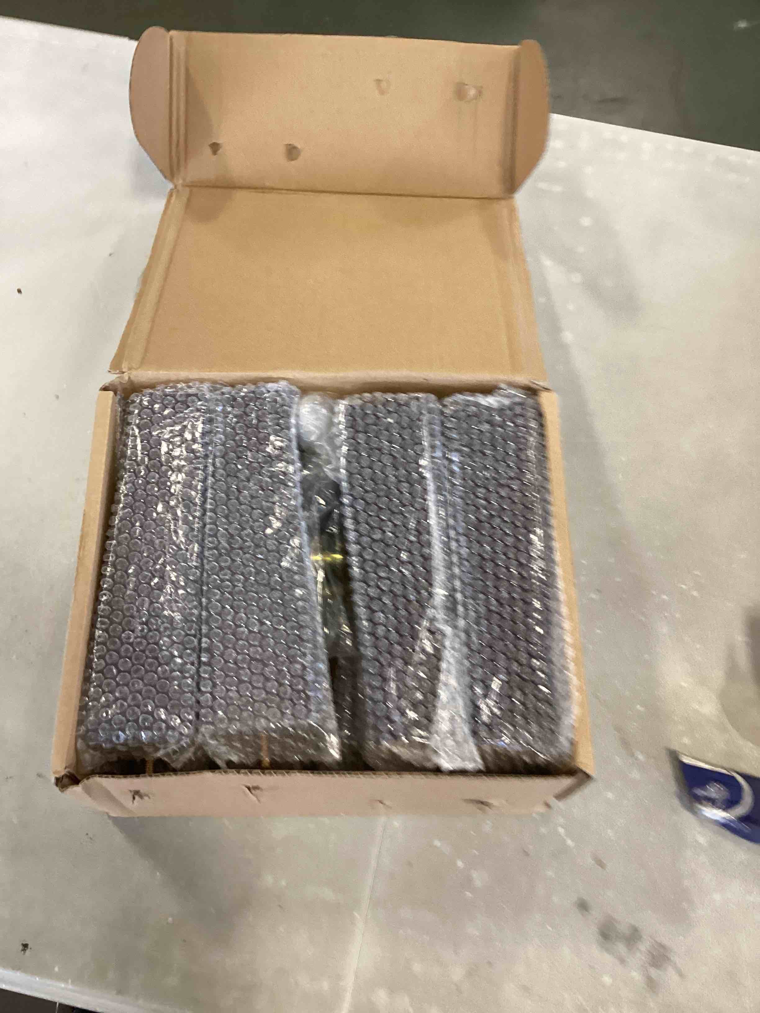 https://s3.amazonaws.com/lotting-images-prod/bidfta/GRN6402128_1717166328858.jpeg
