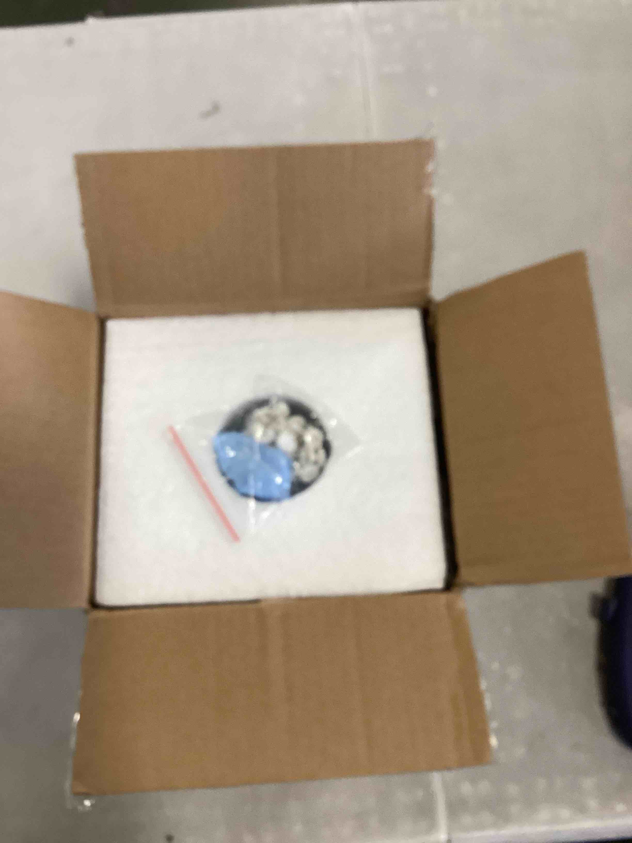 https://s3.amazonaws.com/lotting-images-prod/bidfta/GRN6402237_1717174469015.jpeg