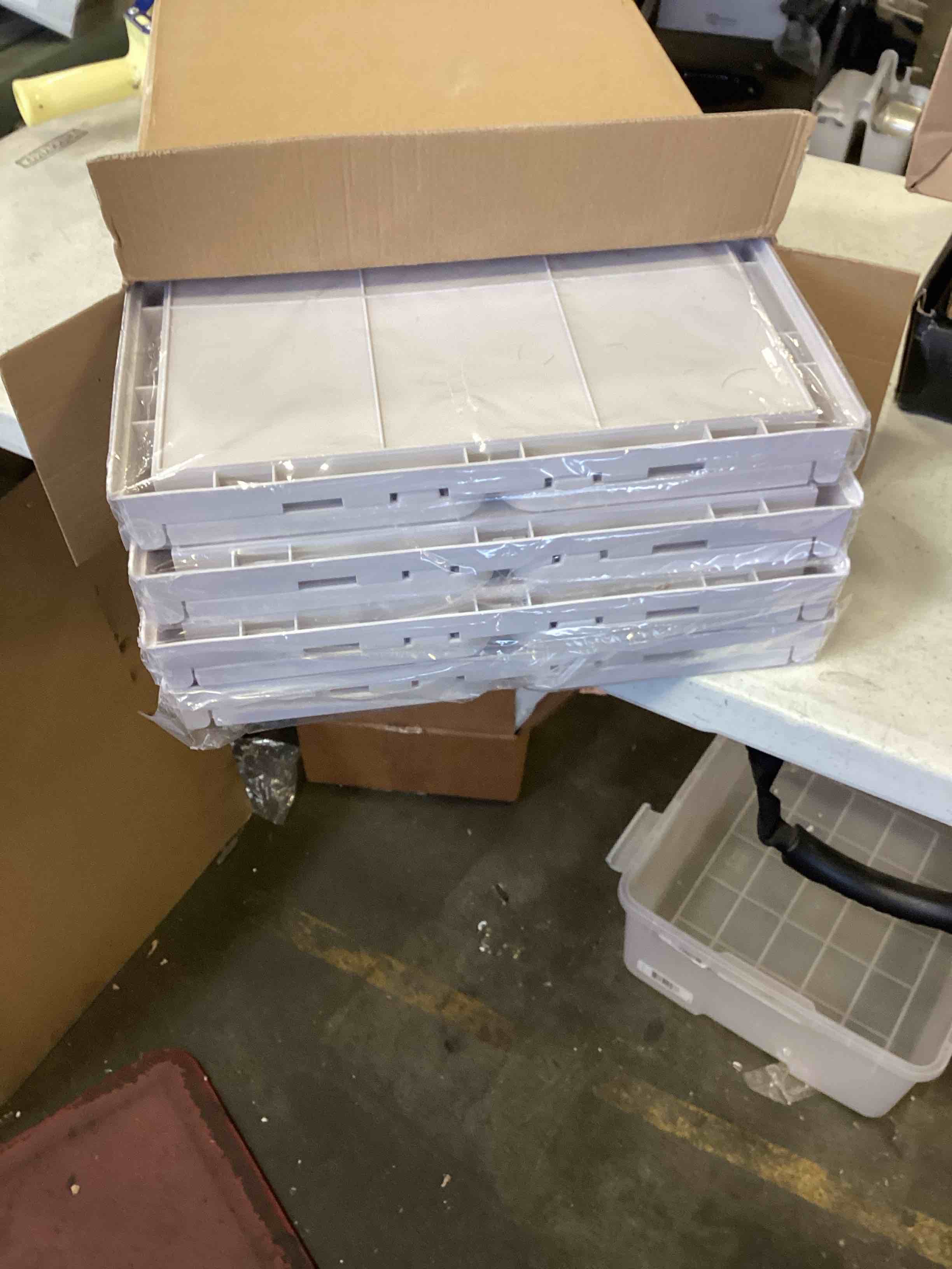https://s3.amazonaws.com/lotting-images-prod/bidfta/GRN6402532_1717079774559.jpeg